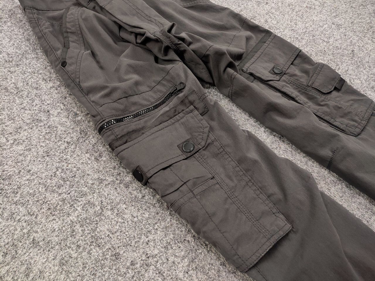 Japanese Brand Vintage 90's Japanese Baggy Multi Pocket Cargo Dark Pants Size US 34 / EU 50 - 11 Thumbnail