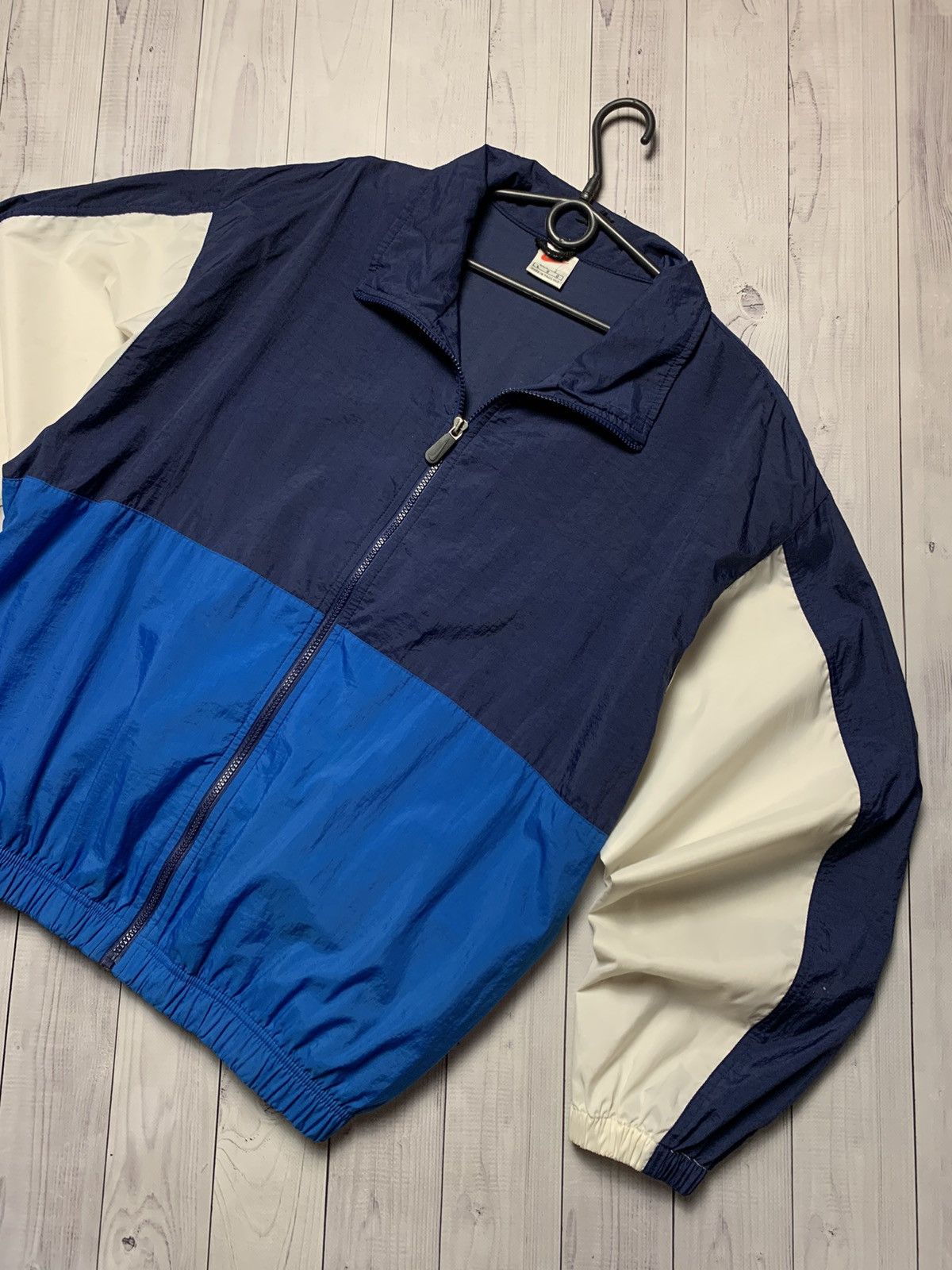 Nike × Vintage Vintage Nike big logo track jacket size L swoosh Size US L / EU 52-54 / 3 - 3 Thumbnail