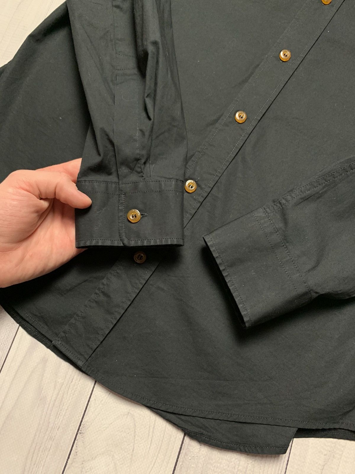 Vivienne Westwood Vintage Vivienne Westwood shirt logo size M/L black Size US L / EU 52-54 / 3 - 5 Thumbnail