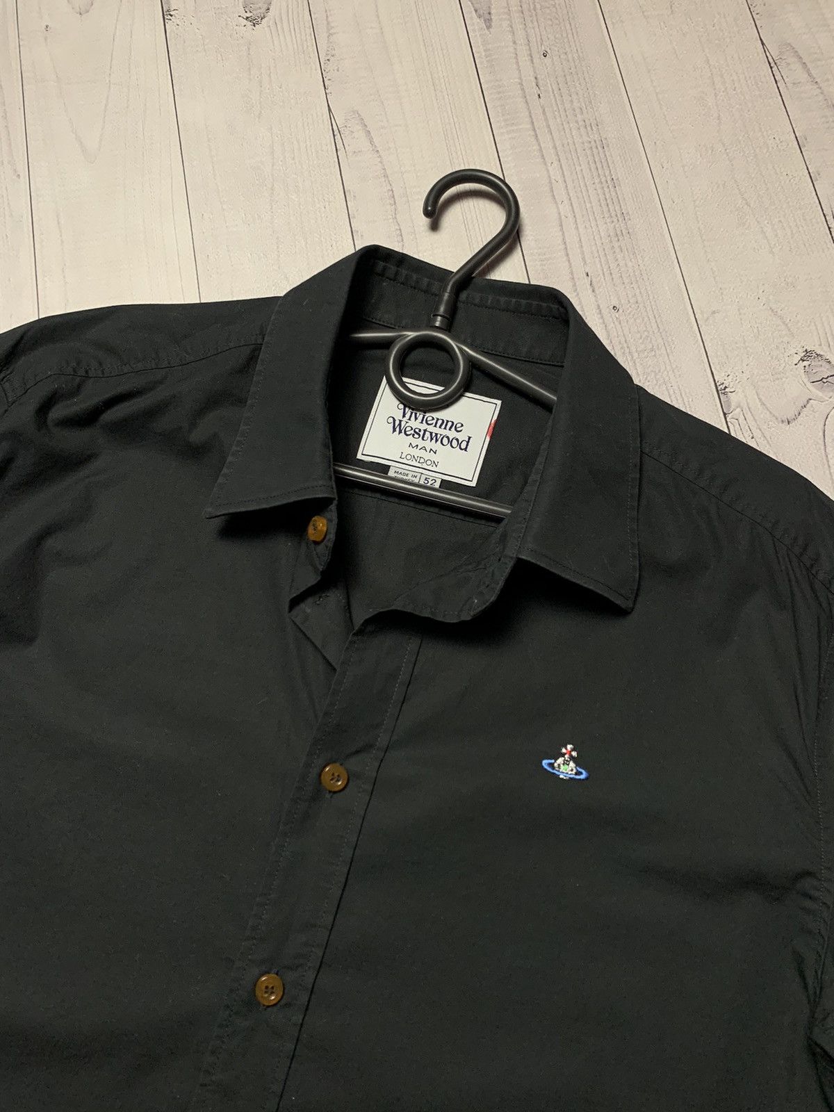 Vivienne Westwood Vintage Vivienne Westwood shirt logo size M/L black Size US L / EU 52-54 / 3 - 2 Thumbnail