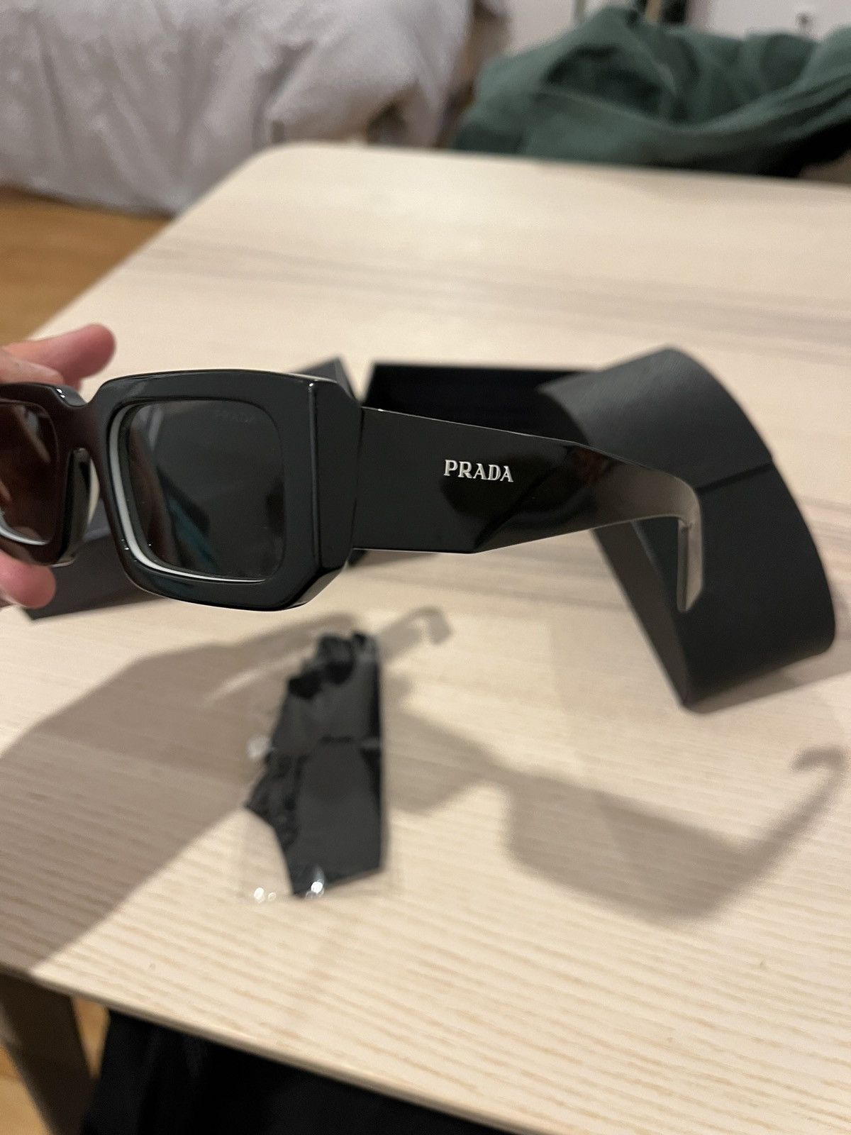 sunglasses prada black