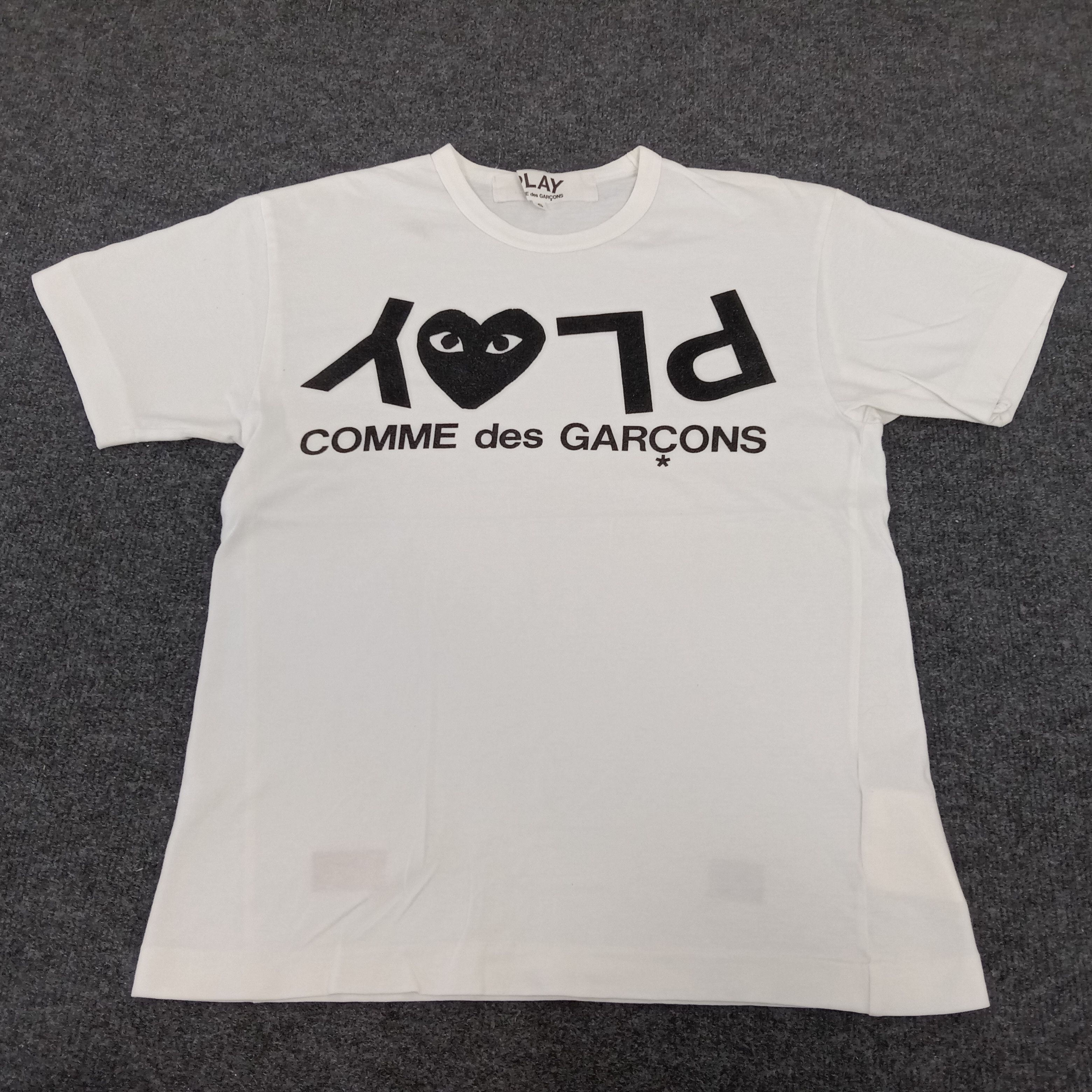 Comme des Garcons PLAY × Japanese Brand × Vintage Comme Des Garcons Play Japanese Brand Tshirt Size US S / EU 44-46 / 1 - 1 Thumbnail