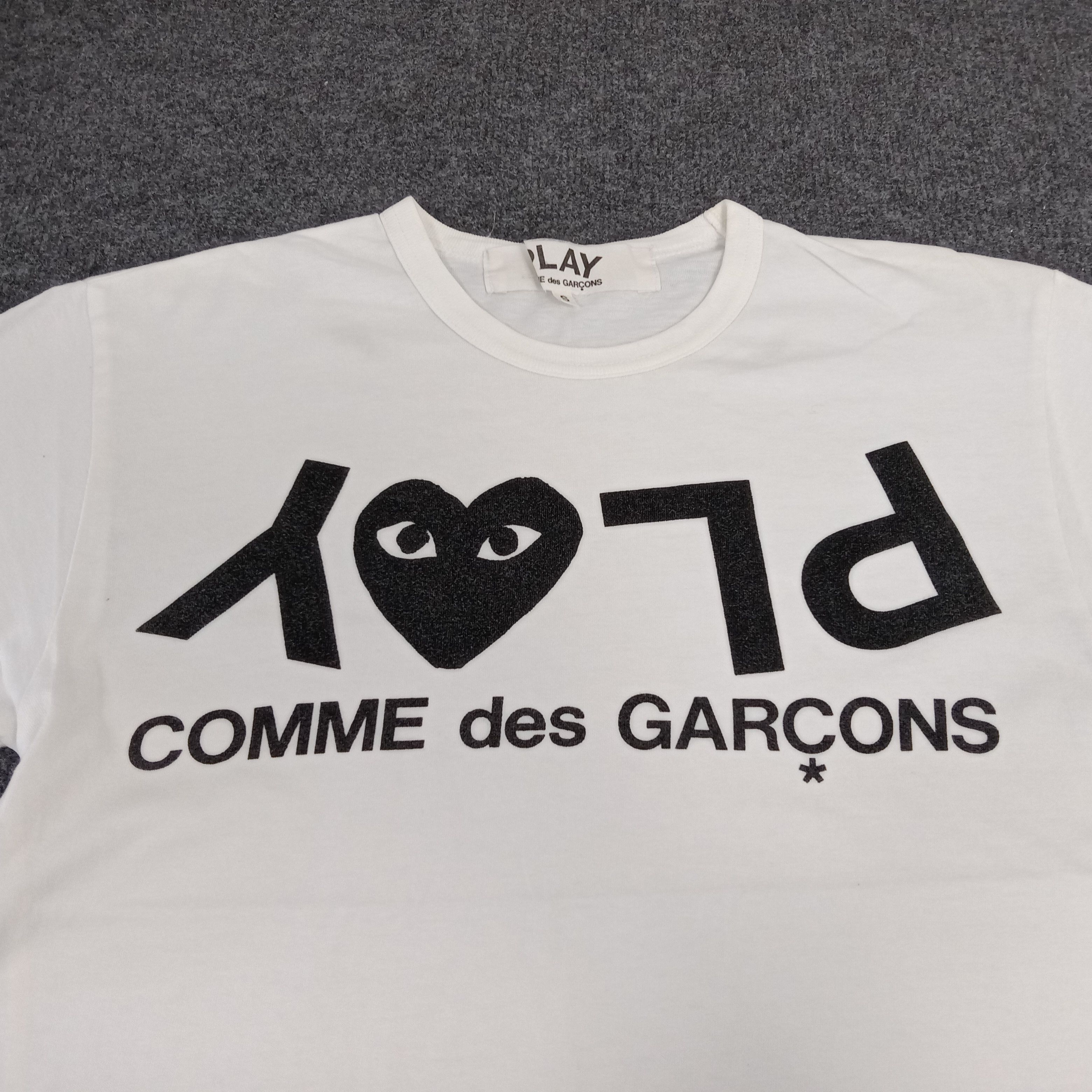 Comme des Garcons PLAY × Japanese Brand × Vintage Comme Des Garcons Play Japanese Brand Tshirt Size US S / EU 44-46 / 1 - 3 Thumbnail