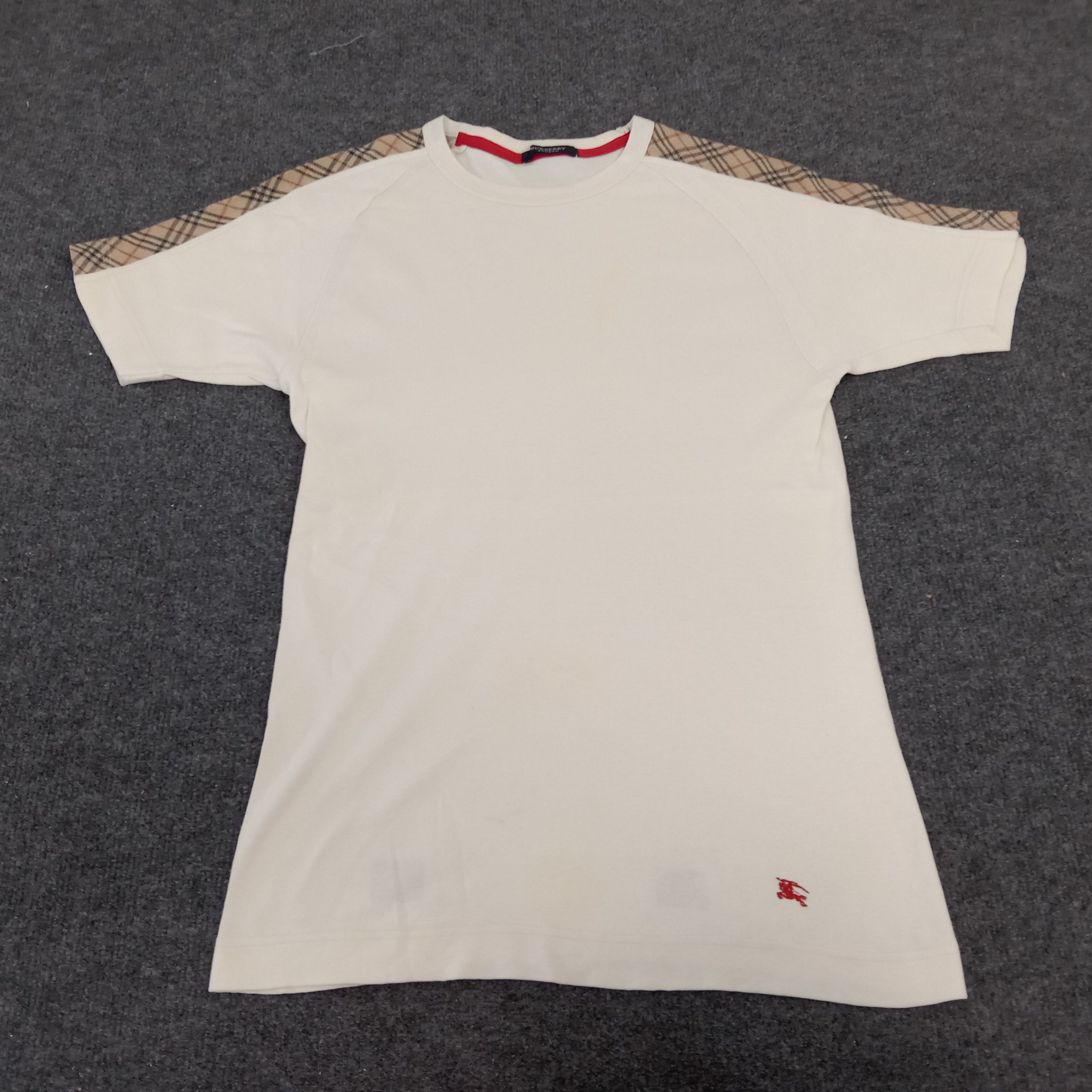 Burberry × Vintage Burberry London Nova Check Tshirt Size M / US 6-8 / IT 42-44 - 1 Thumbnail