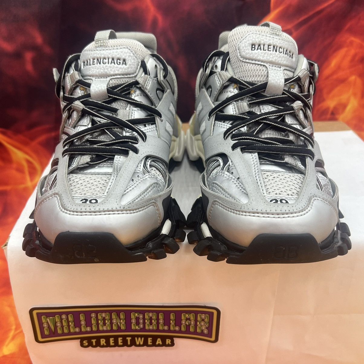 Balenciaga Track sneaker ‘metallic silver’ Sz- 6M/39EU Size US 6 / EU 39 - 4 Thumbnail