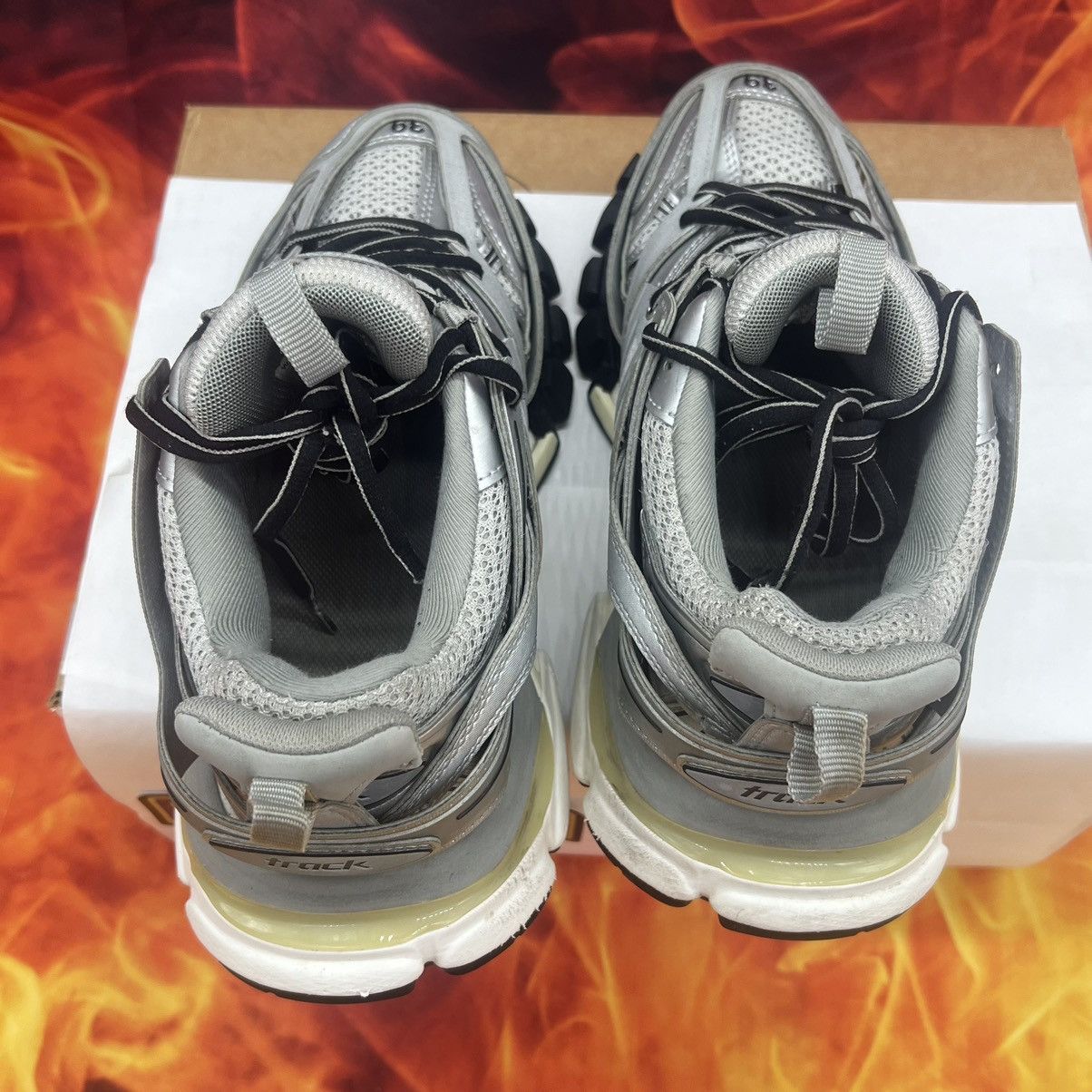 Balenciaga Track sneaker ‘metallic silver’ Sz- 6M/39EU Size US 6 / EU 39 - 9 Thumbnail