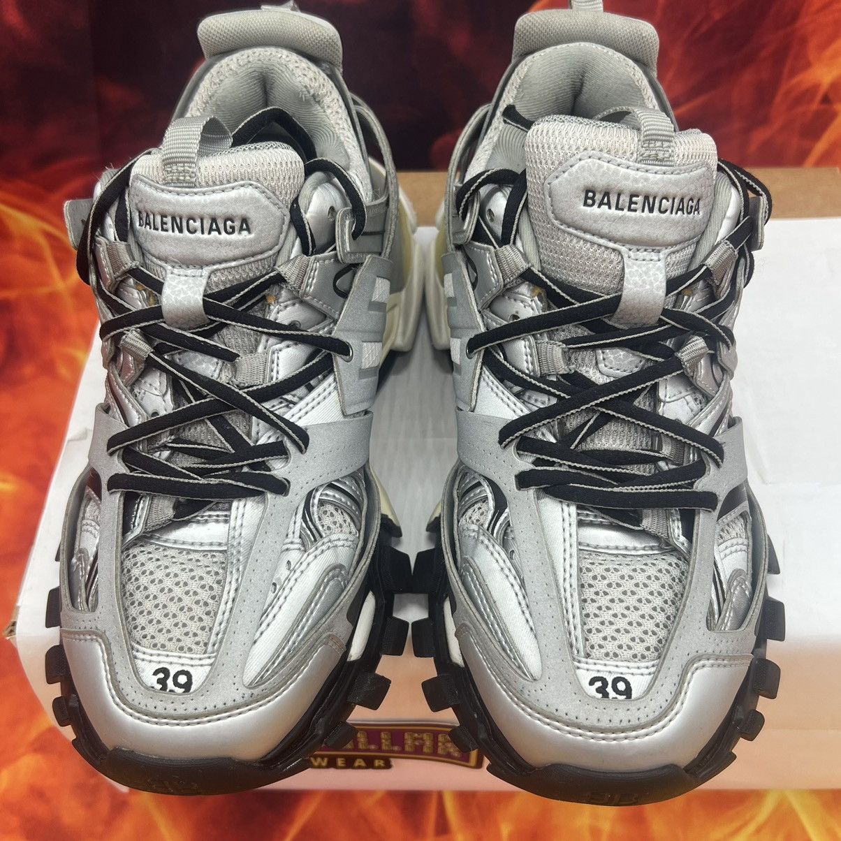 Balenciaga Track sneaker ‘metallic silver’ Sz- 6M/39EU Size US 6 / EU 39 - 5 Thumbnail
