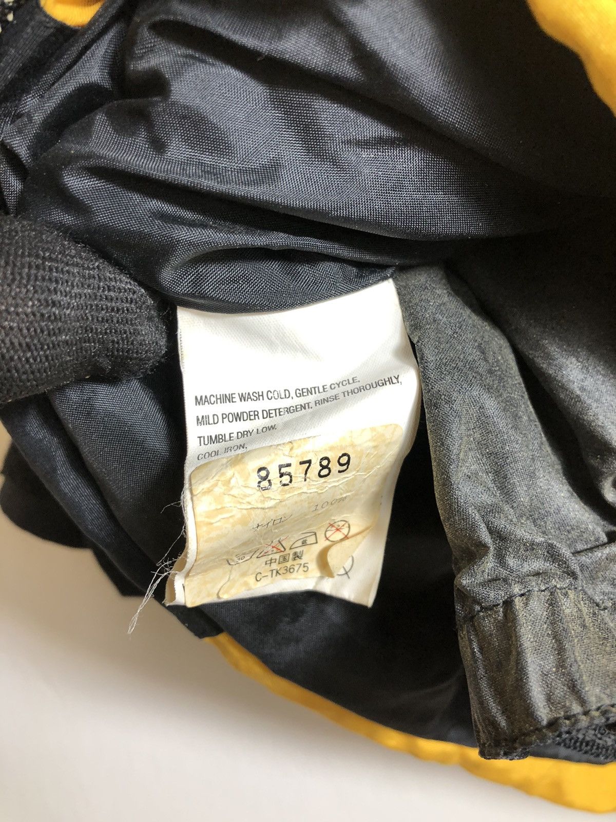 The North Face Vintage 90s The North Face Extreme Light Anorak jacket Size US L / EU 52-54 / 3 - 13 Thumbnail