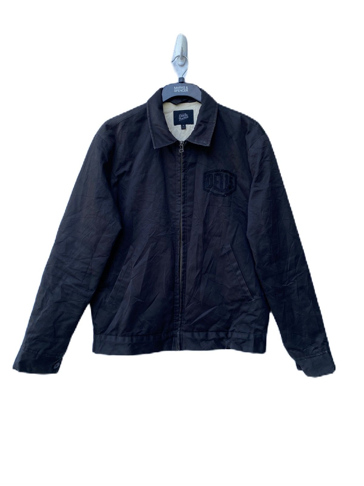 DEUS EX MACHINA WORK JACKET SPELL OUT