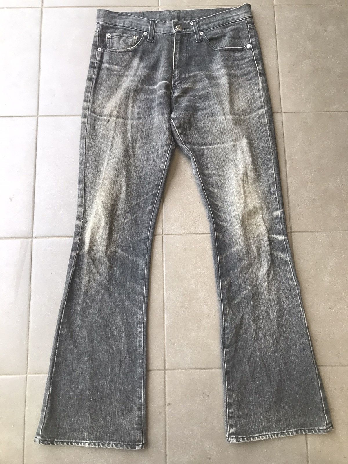 Kamikaze Attack Washed Black Flare