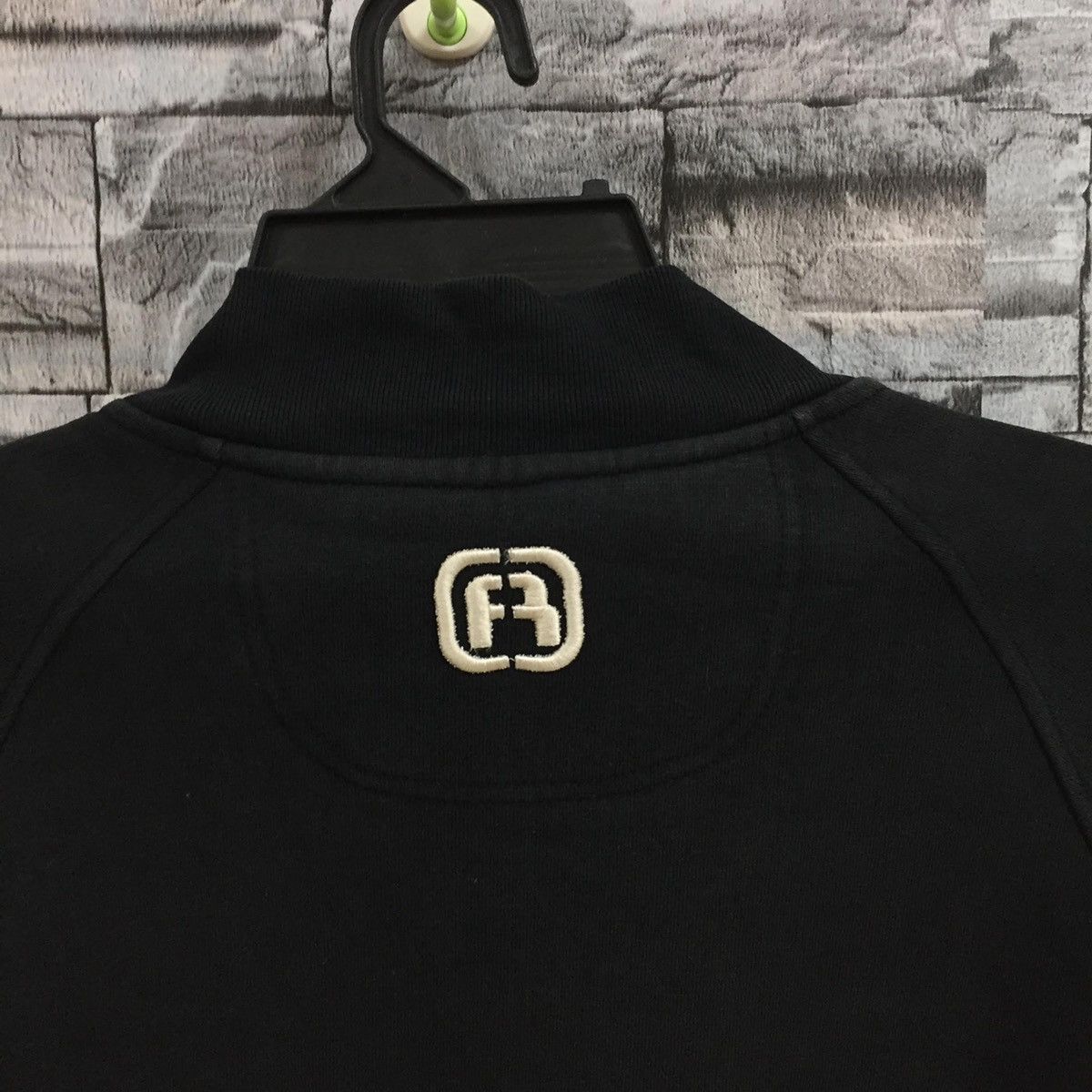 Japanese Brand Freaky Massive sweatshirt big logo.. Hip hop jacket size XL Size US XL / EU 56 / 4 - 12 Thumbnail