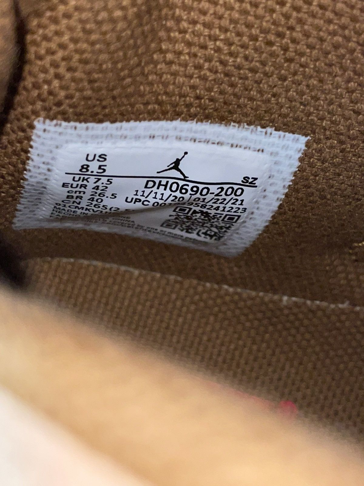 Jordan Brand × Travis Scott Air Jordan 6 Travis Scott British Khaki Size US 8.5 / EU 41-42 - 16 Thumbnail