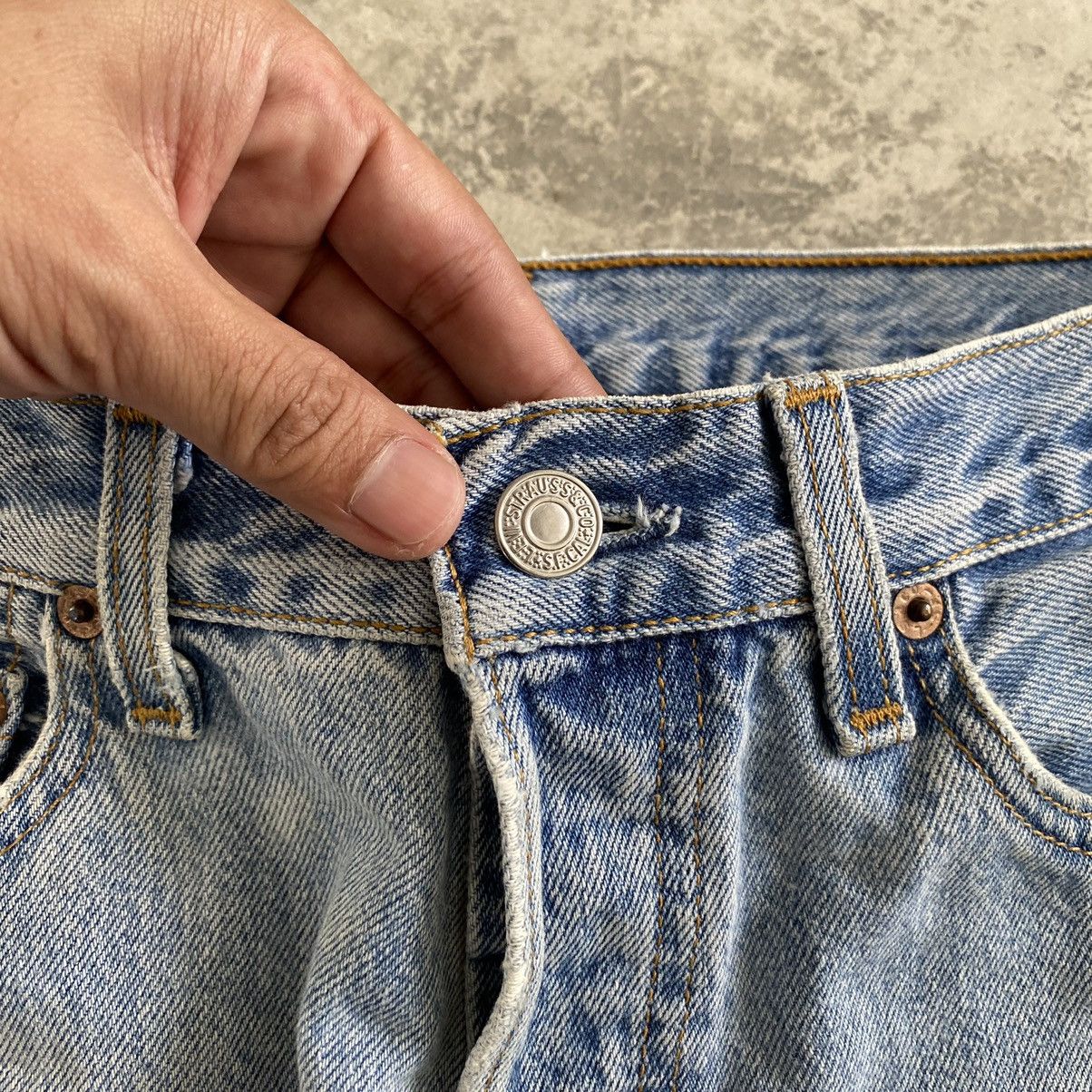 Levi's Size 28x30.5 Vintage Levi's 501 Light Washed Ripped Jeans Size US 28 / EU 44 - 7 Thumbnail