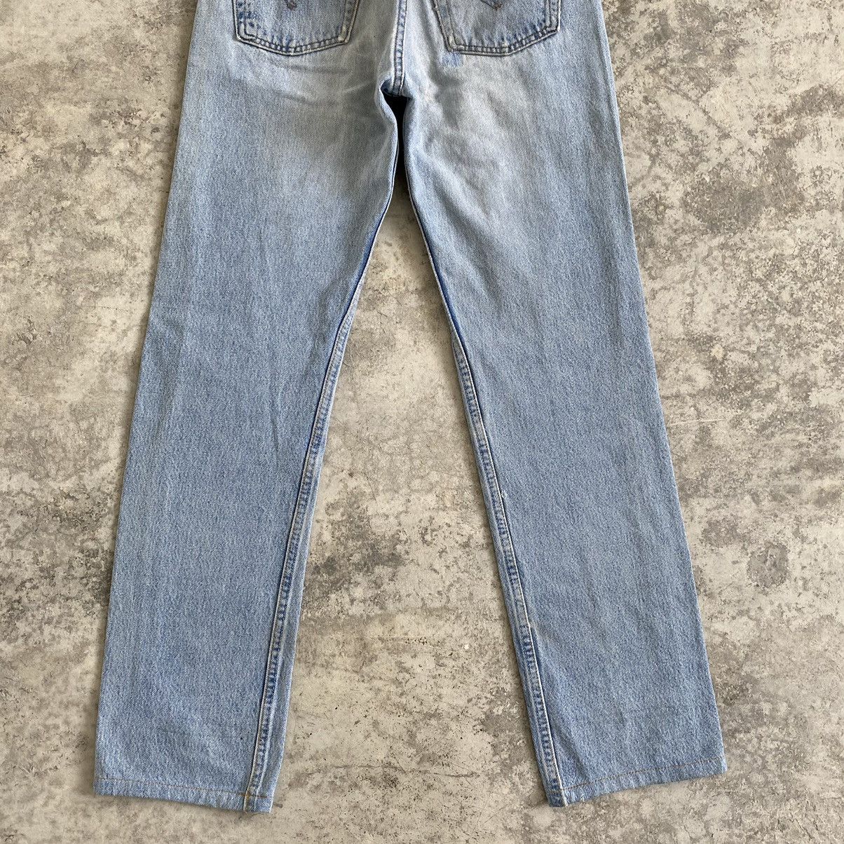 Levi's Size 28x30.5 Vintage Levi's 501 Light Washed Ripped Jeans Size US 28 / EU 44 - 12 Thumbnail
