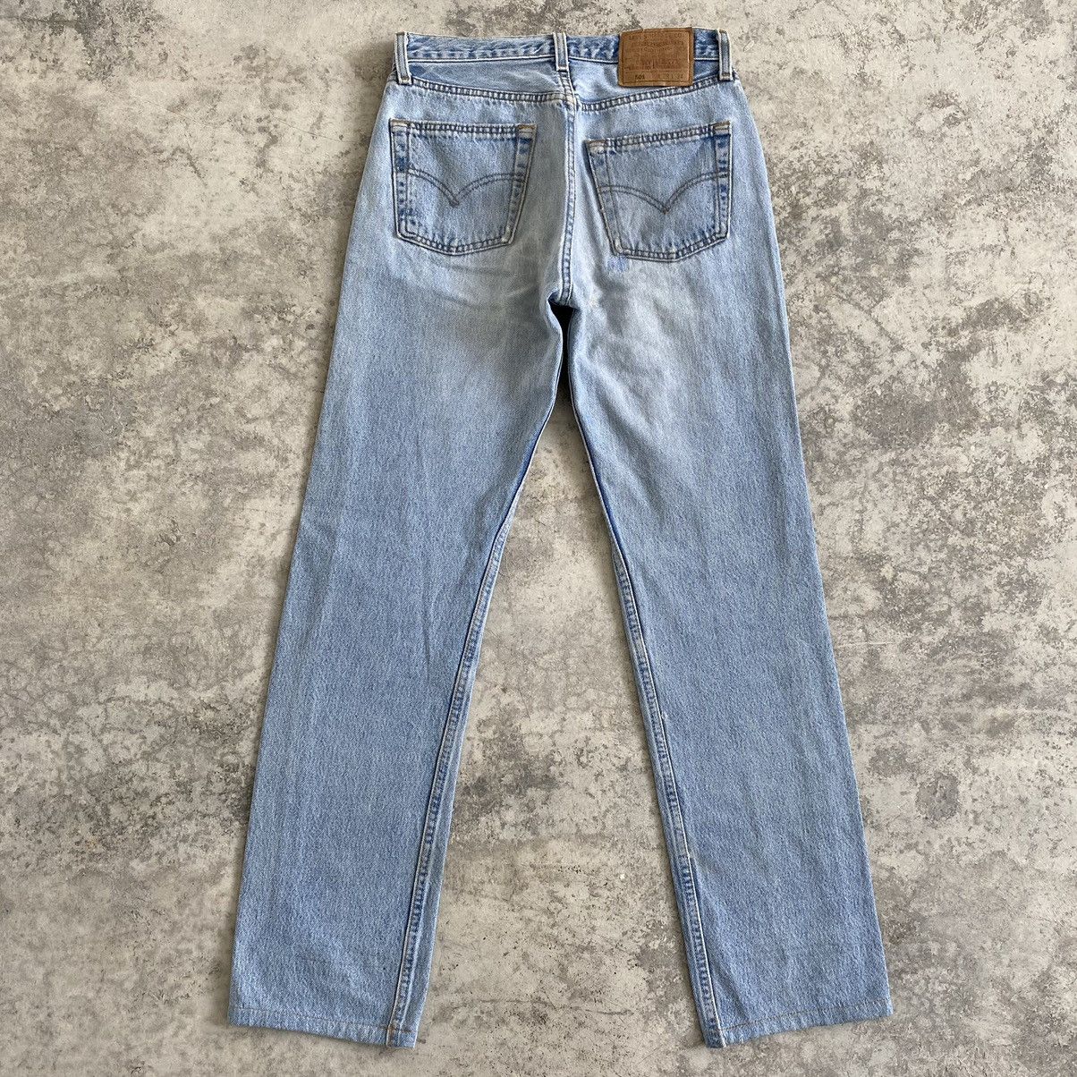 Levi's Size 28x30.5 Vintage Levi's 501 Light Washed Ripped Jeans Size US 28 / EU 44 - 10 Thumbnail