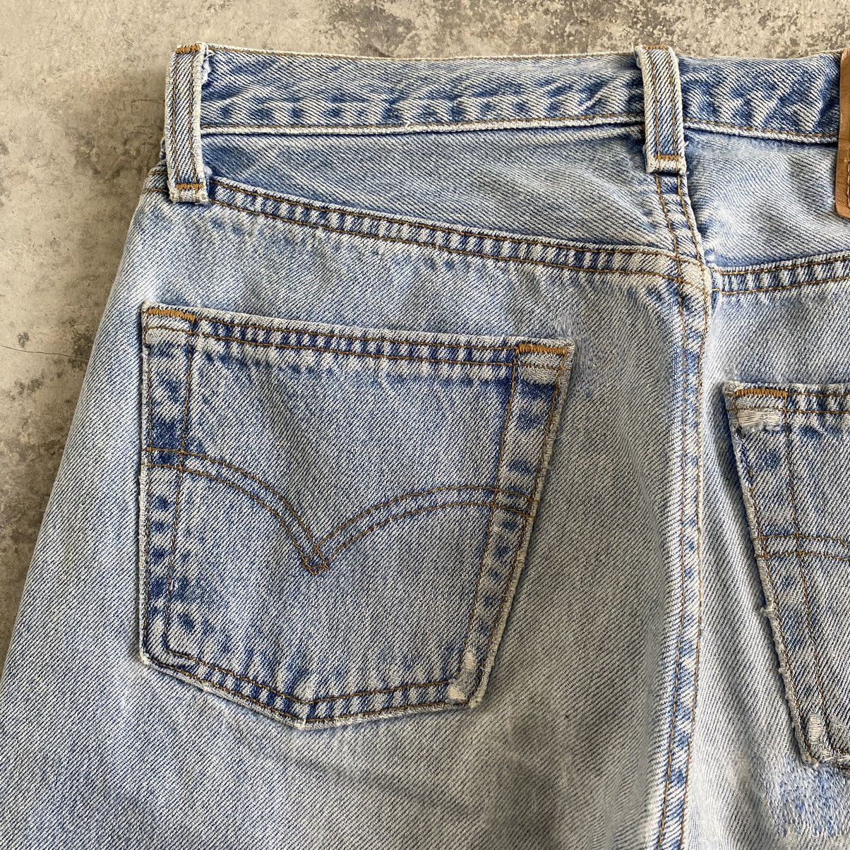 Levi's Size 28x30.5 Vintage Levi's 501 Light Washed Ripped Jeans Size US 28 / EU 44 - 17 Thumbnail