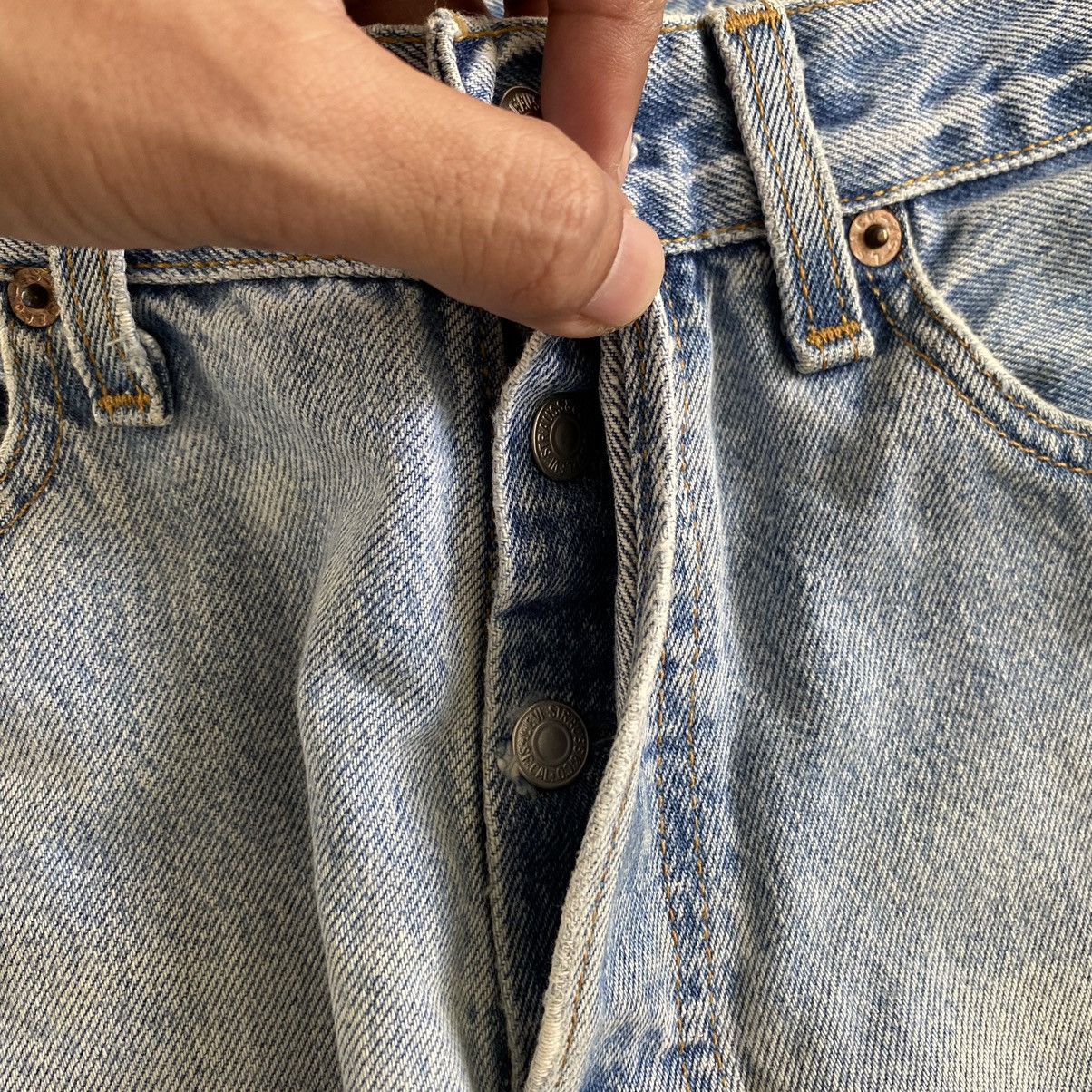 Levi's Size 28x30.5 Vintage Levi's 501 Light Washed Ripped Jeans Size US 28 / EU 44 - 8 Thumbnail