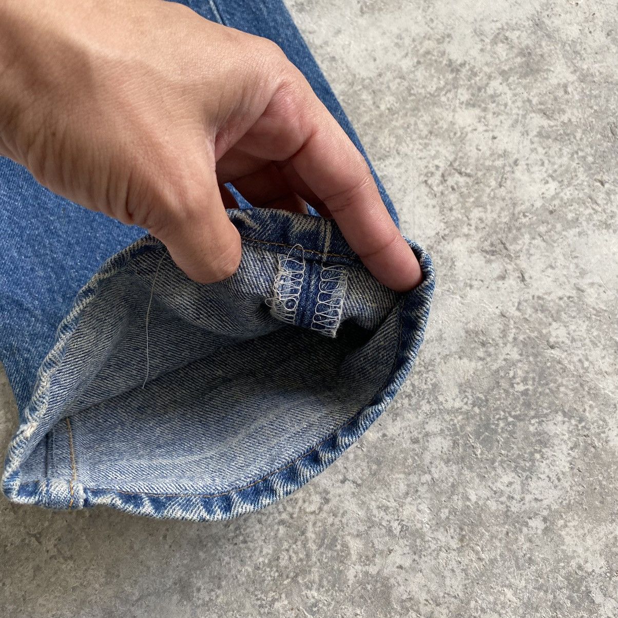 Levi's Vintage 1996 Levi's 501 Faded Blue Denim Jeans Size US 28 / EU 44 - 5 Thumbnail