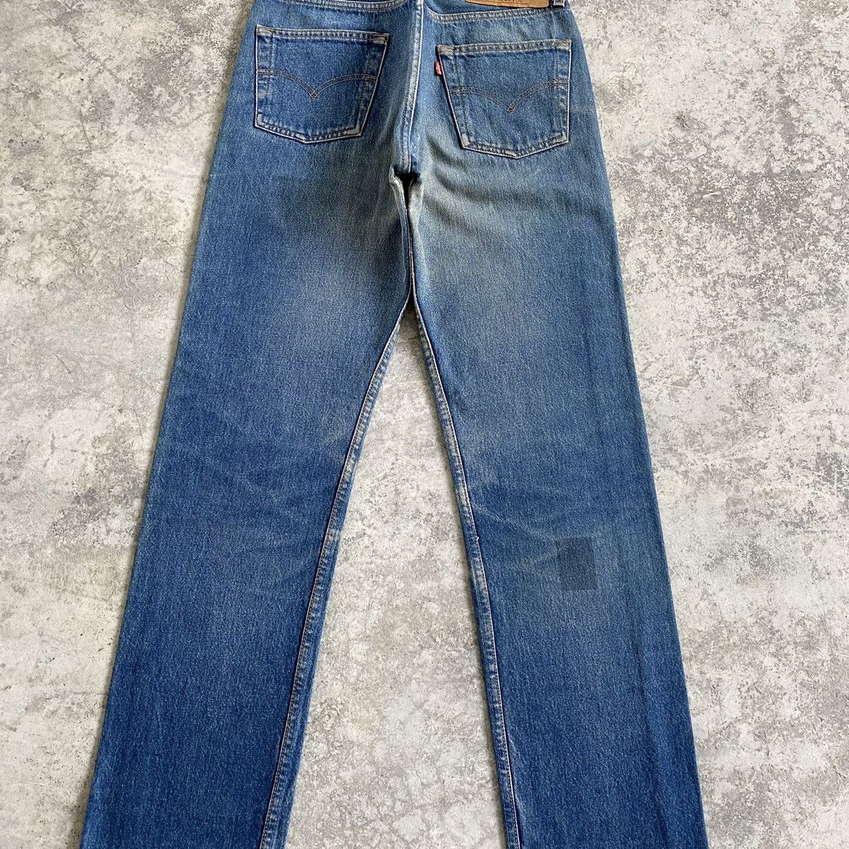 Levi's Vintage 1996 Levi's 501 Faded Blue Denim Jeans Size US 28 / EU 44 - 13 Thumbnail