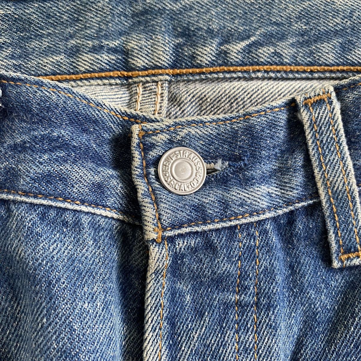 Levi's Vintage 1996 Levi's 501 Faded Blue Denim Jeans Size US 28 / EU 44 - 7 Thumbnail
