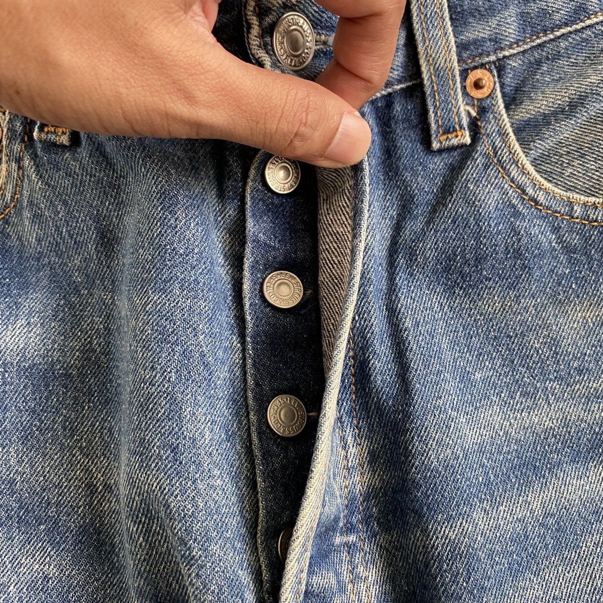 Levi's Vintage 1996 Levi's 501 Faded Blue Denim Jeans Size US 28 / EU 44 - 8 Thumbnail