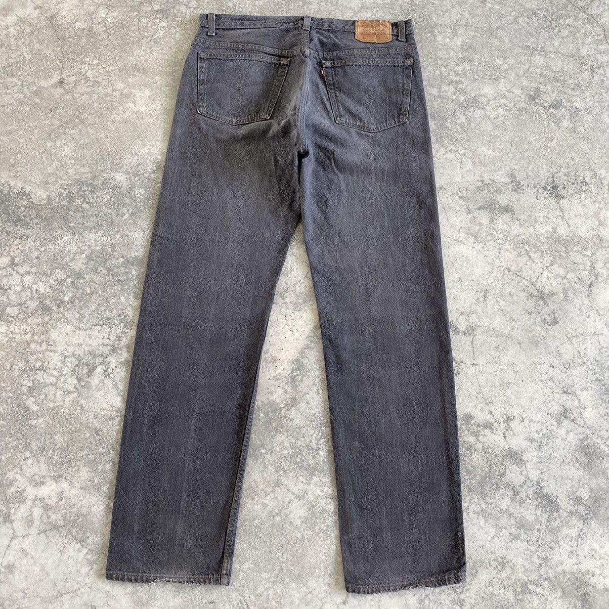 Levi's Size 37x33.5 VTG Late 80’s Levi's 501 Faded Black Jeans Size US 37 - 12 Thumbnail