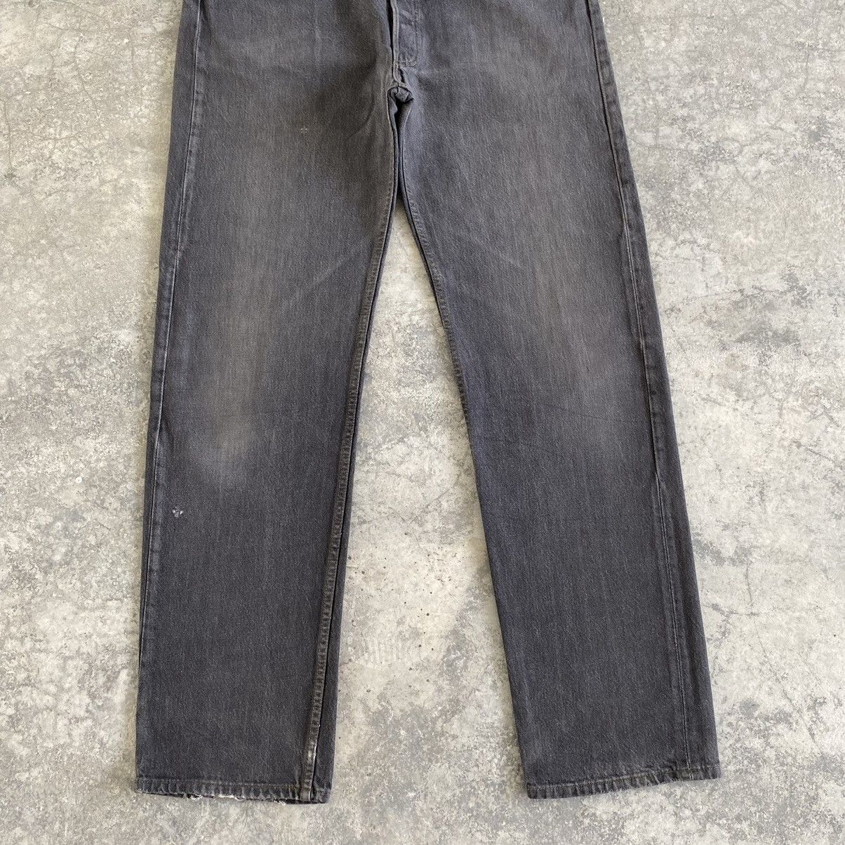 Levi's Size 37x33.5 VTG Late 80’s Levi's 501 Faded Black Jeans Size US 37 - 4 Thumbnail