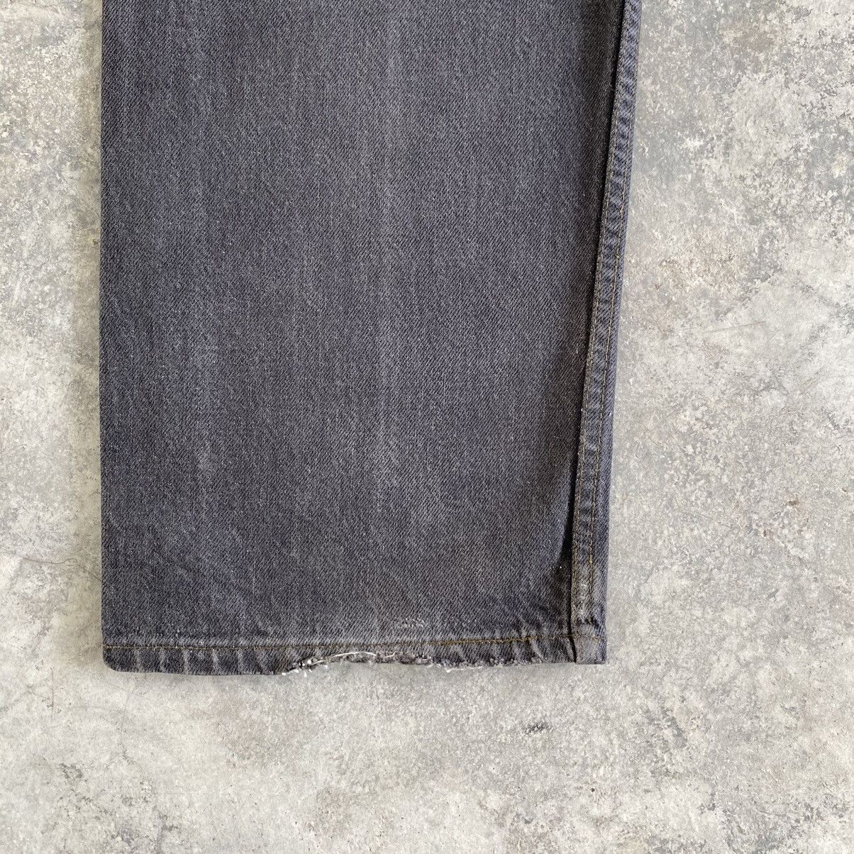 Levi's Size 37x33.5 VTG Late 80’s Levi's 501 Faded Black Jeans Size US 37 - 16 Thumbnail