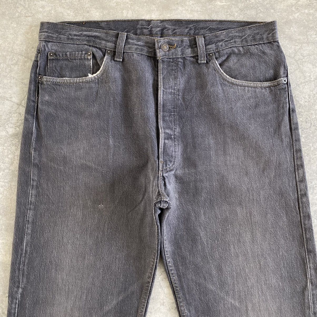 Levi's Size 37x33.5 VTG Late 80’s Levi's 501 Faded Black Jeans Size US 37 - 6 Thumbnail