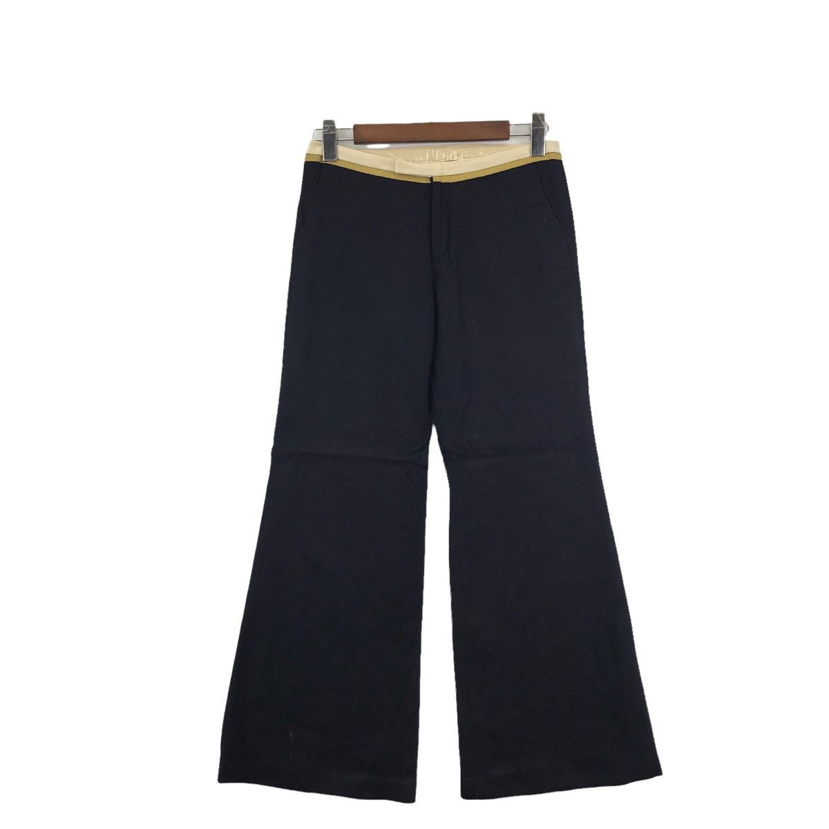 Japanese Brand MIMPIE Japanese Brand Boot Cut Wool Black CasualTrousersPant Size 27" / US 4 / IT 40 - 1 Thumbnail