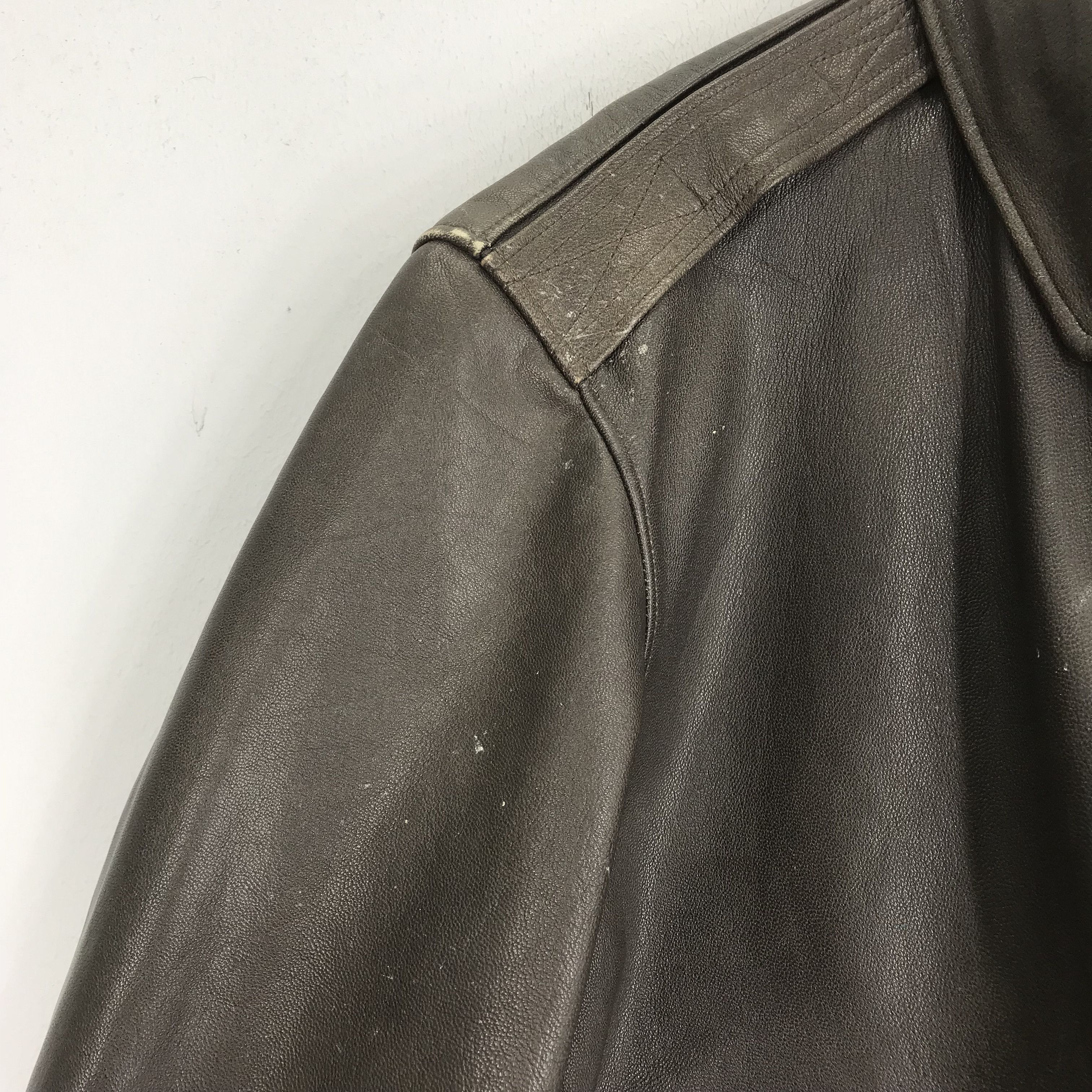 L.L. Bean Vintage 90's LL Bean Usa Leather Jacket Bomber Flight Jacket Size US L / EU 52-54 / 3 - 7 Thumbnail