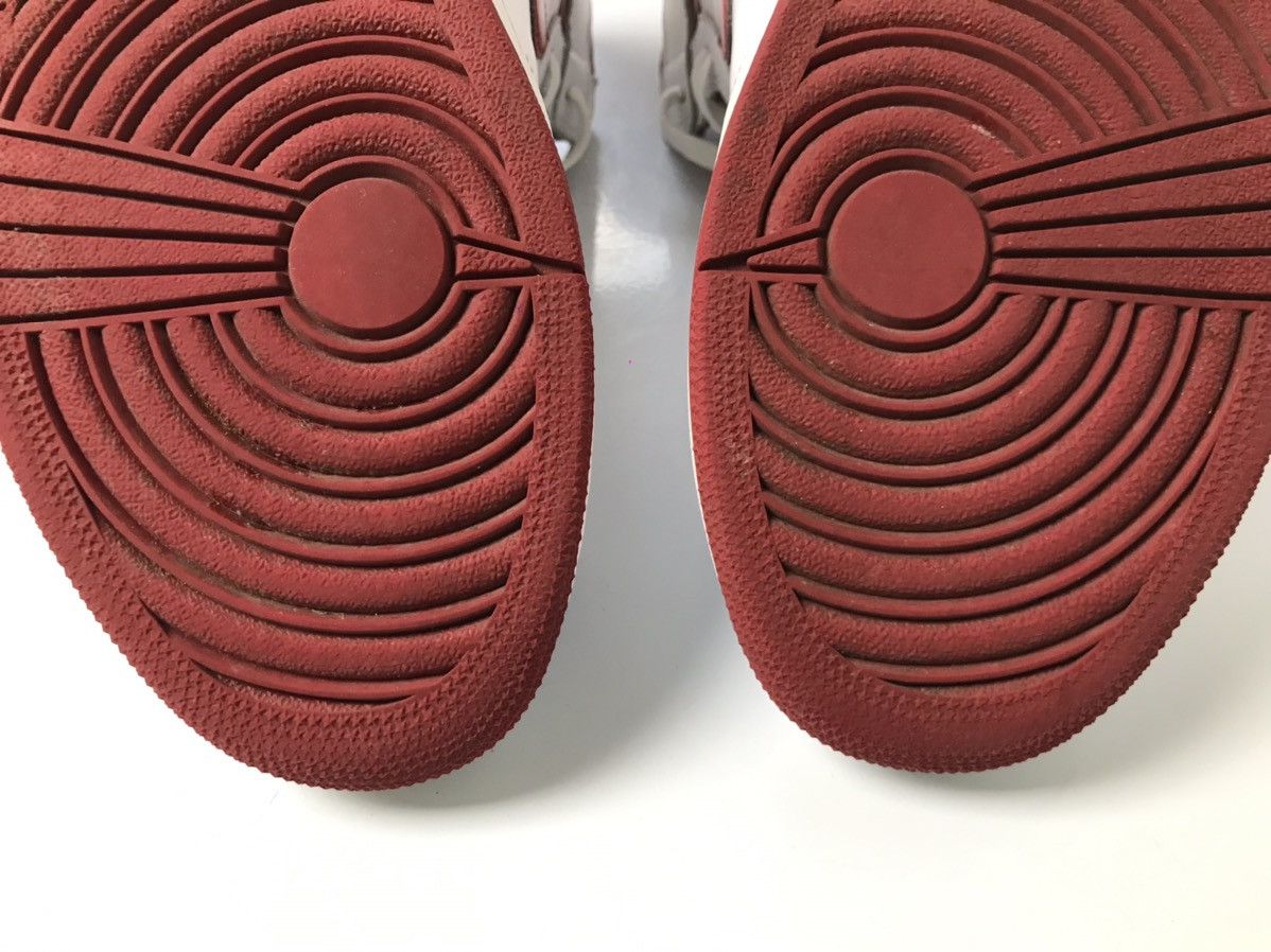 Jordan Brand Air Jordan 1 Retro High OG Metallic Red 2017 Size US 10 / EU 43 - 8 Thumbnail