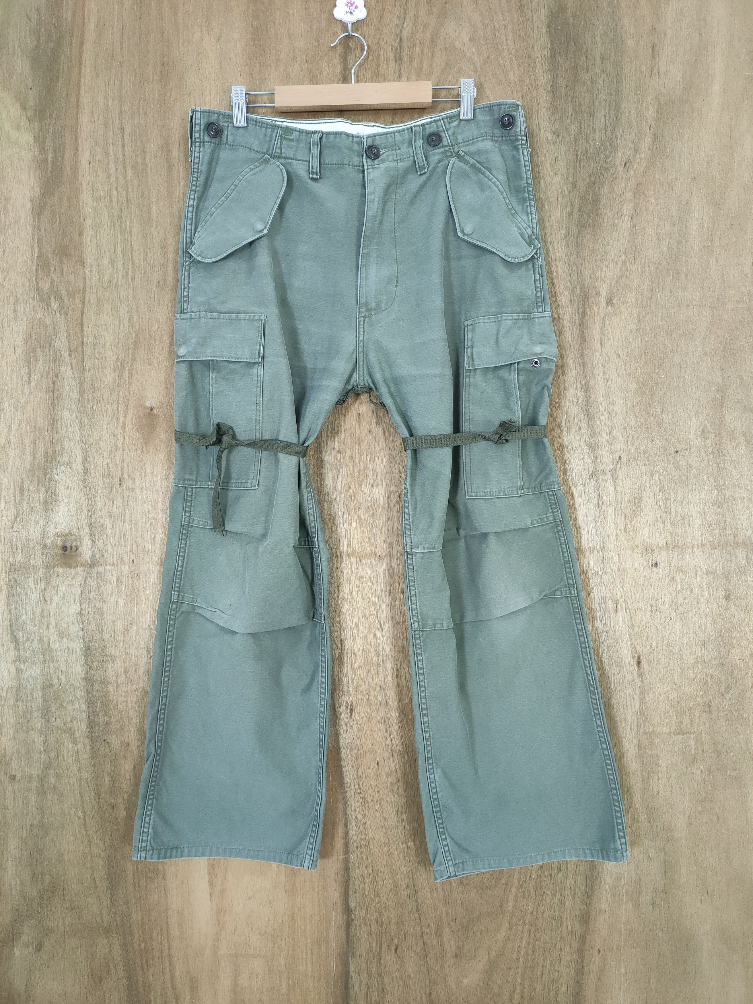 Japanese Brand BONDAGE BAGGY CARGO PANTS Size US 34 / EU 50 - 1 Thumbnail