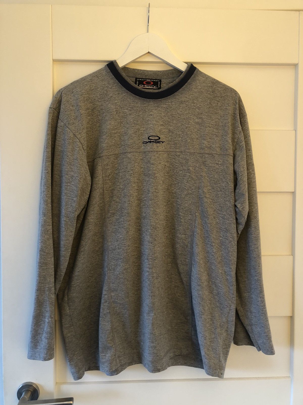 Oakley Vintage Oakley longsleeve central logo Size US M / EU 48-50 / 2 - 1 Thumbnail
