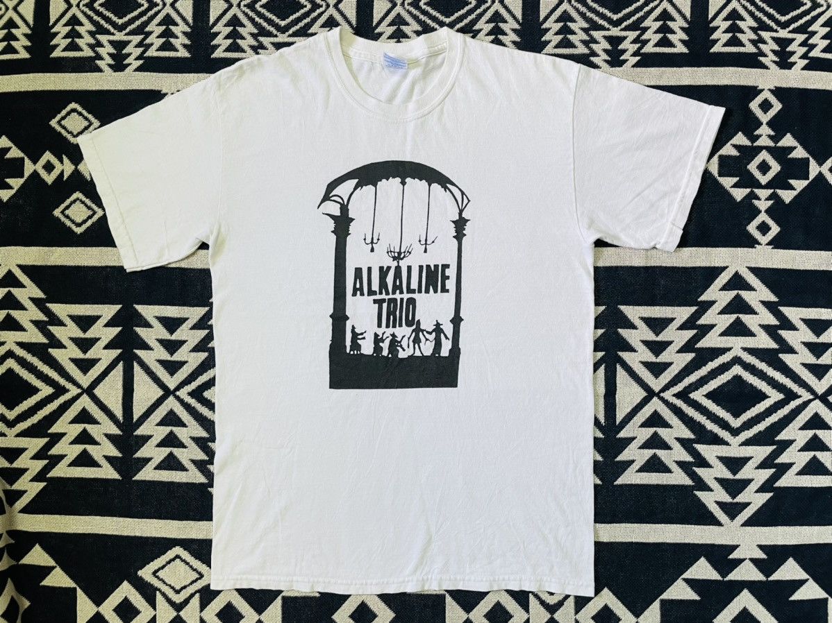 Band Tees Vintage Y2k Alkaline Trio Band Tees Size US M / EU 48-50 / 2 - 1 Thumbnail