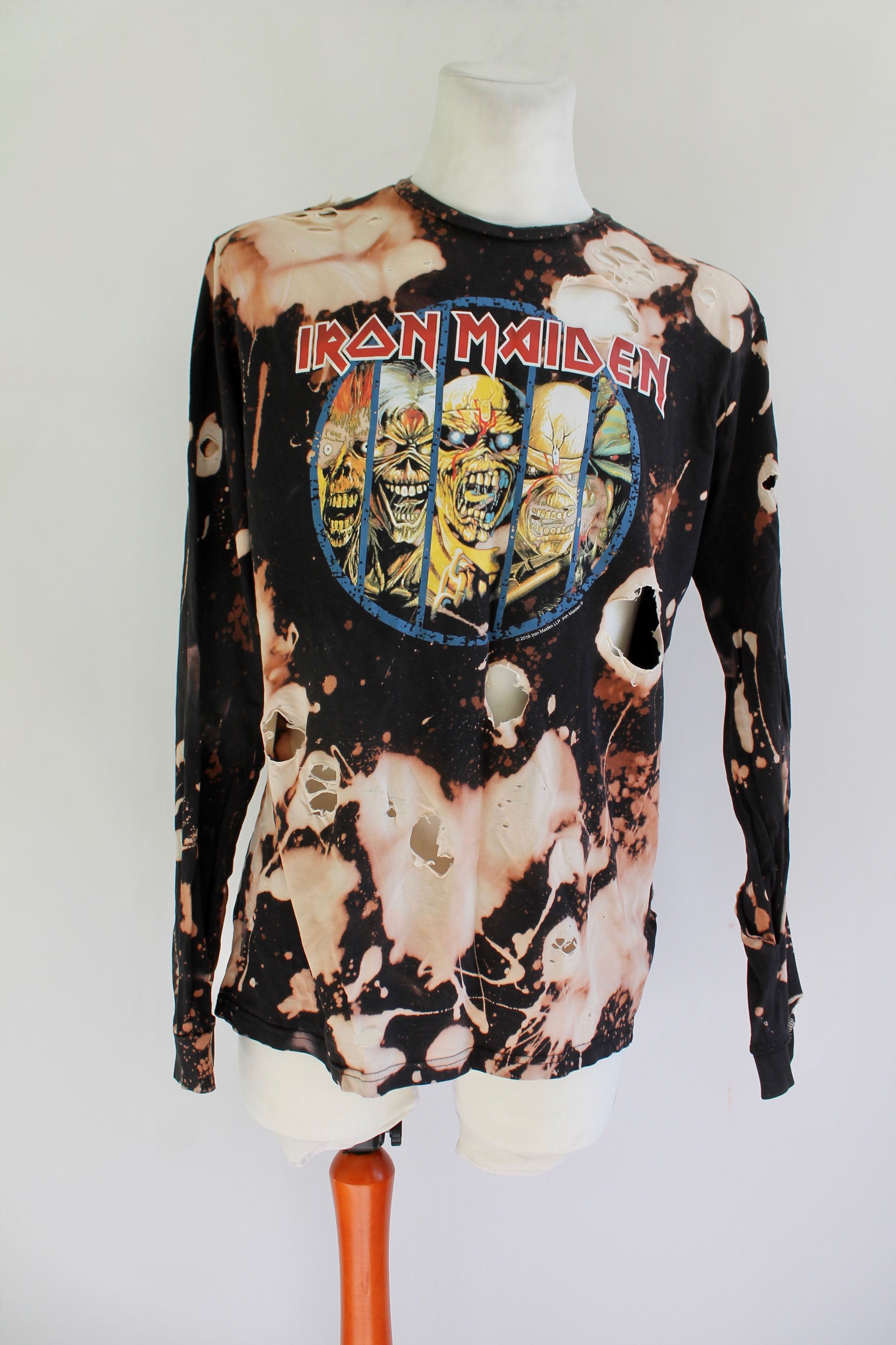 Iron Maiden Iron Maiden rock band tie dye trashed Medium Size US M / EU 48-50 / 2 - 6 Thumbnail