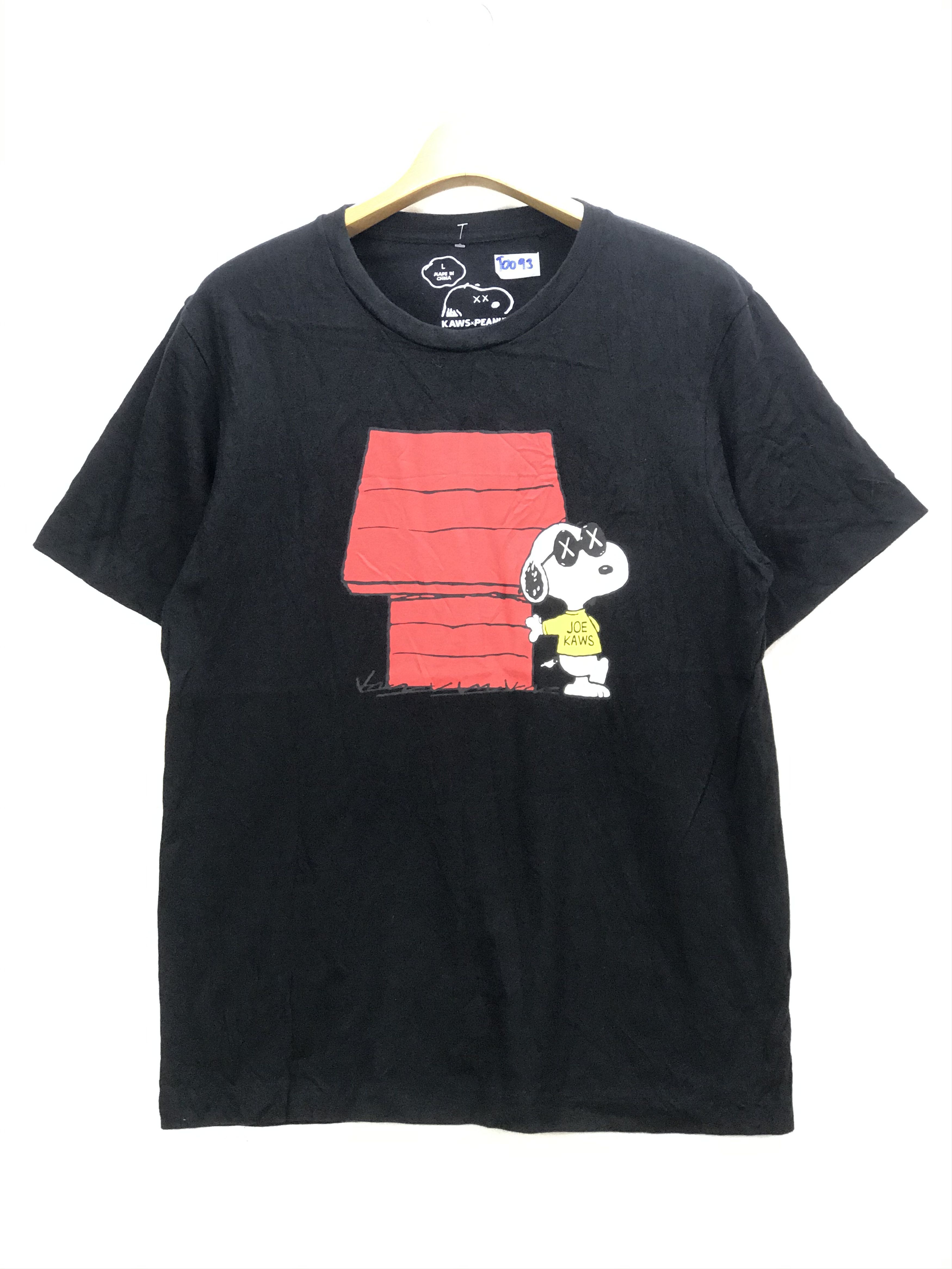 Kaws × Peanuts × Uniqlo KAWS X UNIQLO X PEANUTS SNOOPY SHIRT Size US L / EU 52-54 / 3 - 1 Thumbnail
