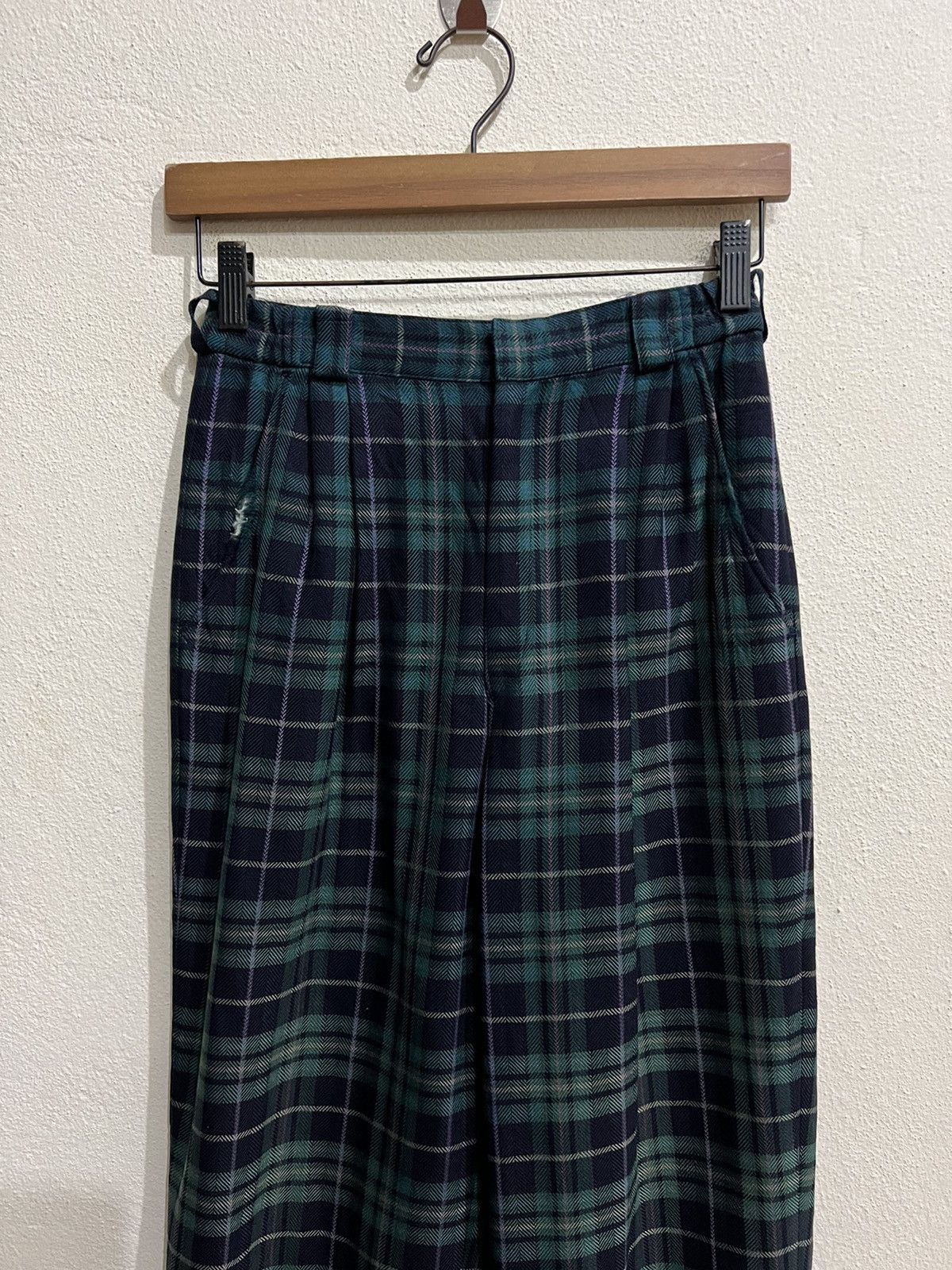 Burberry Vintage Burberry’s Plaid Tartan Wool Pant Size 26" / US 2 / IT 38 - 3 Thumbnail