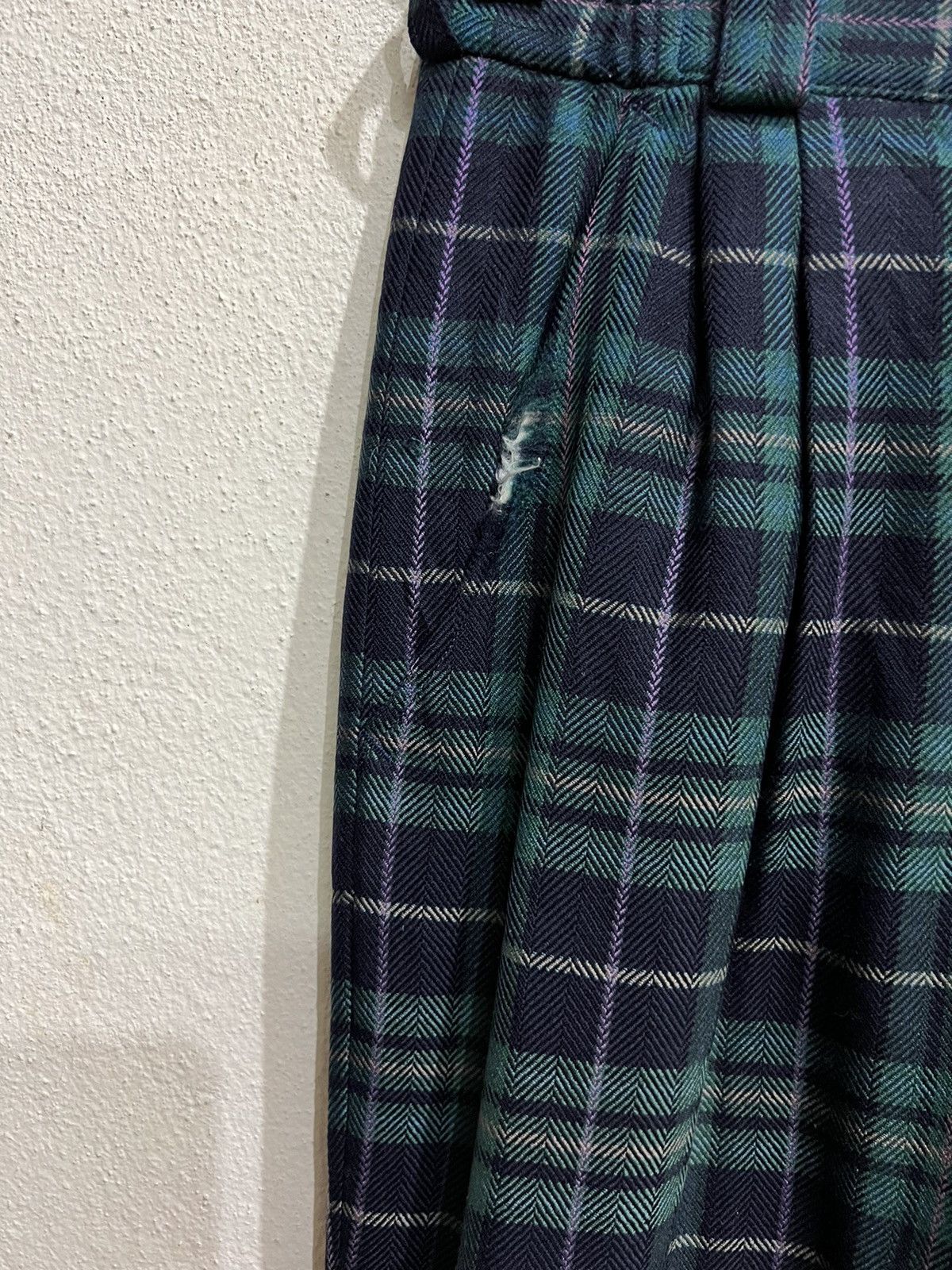 Burberry Vintage Burberry’s Plaid Tartan Wool Pant Size 26" / US 2 / IT 38 - 5 Thumbnail