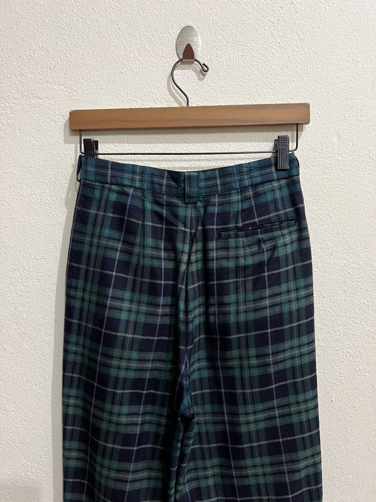 Burberry Vintage Burberry’s Plaid Tartan Wool Pant Size 26" / US 2 / IT 38 - 7 Thumbnail