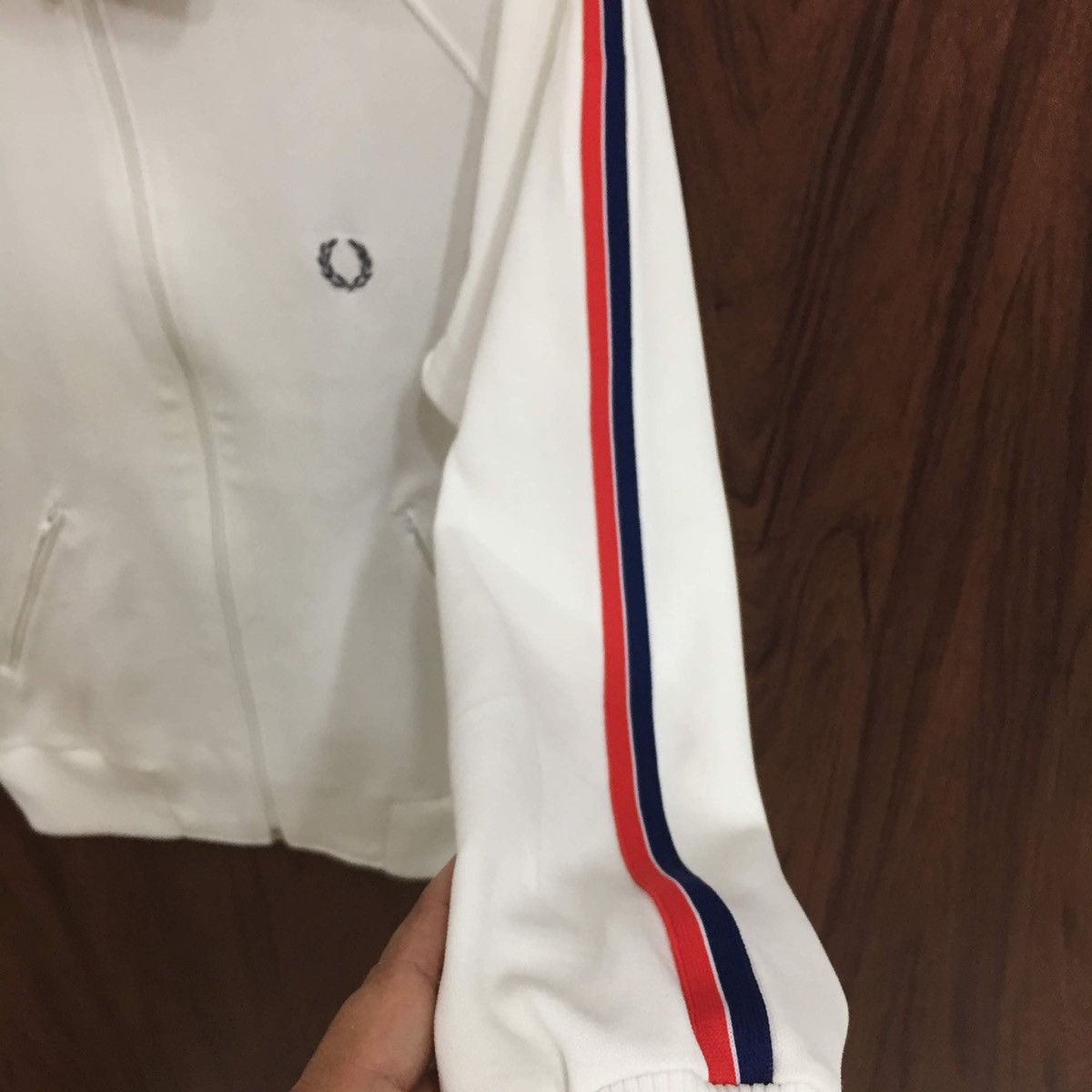 Fred Perry Vintage Fred Perry sweatshirt small logo stripe L fit M Size US M / EU 48-50 / 2 - 7 Thumbnail