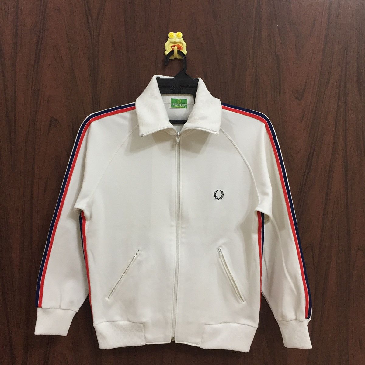 Fred Perry Vintage Fred Perry sweatshirt small logo stripe L fit M Size US M / EU 48-50 / 2 - 1 Thumbnail