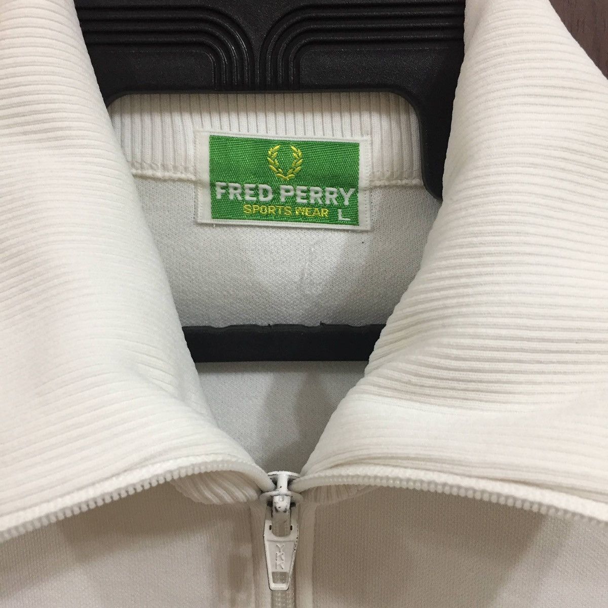 Fred Perry Vintage Fred Perry sweatshirt small logo stripe L fit M Size US M / EU 48-50 / 2 - 3 Thumbnail