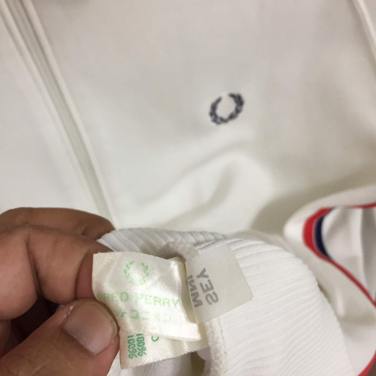 Fred Perry Vintage Fred Perry sweatshirt small logo stripe L fit M Size US M / EU 48-50 / 2 - 9 Thumbnail