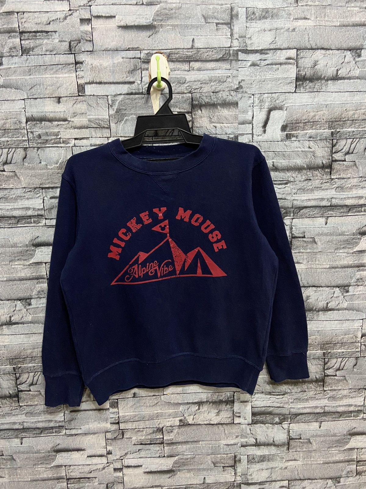 Disney Mickey Mouse sweatshirt big logo Alpine Vabe Size US M / EU 48-50 / 2 - 1 Thumbnail