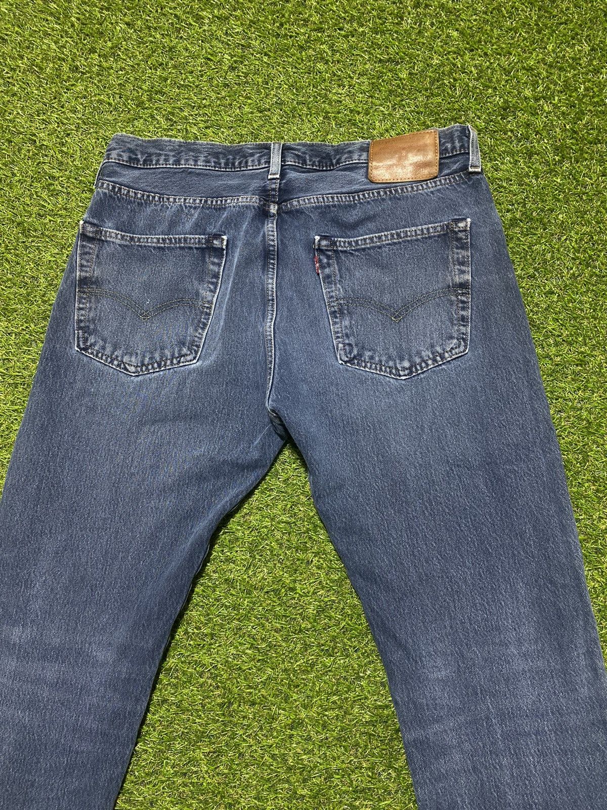 Levi's Vintage 90s Levi’s 501 jeans denim faded size 34x32 Size US 34 / EU 50 - 4 Thumbnail