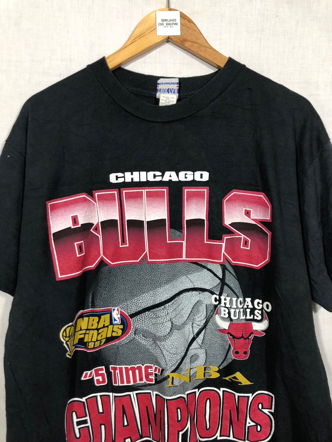トップス 90s NBA Chicago BULLS 5 TIME CHAMPS NBA × Vintage Vintage 90's Chicago Bulls shirt NBA 5 time