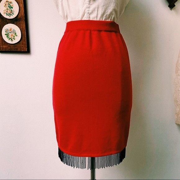 Valentino Valentino Red Beaded Knee Length Knit Sweater Skirt