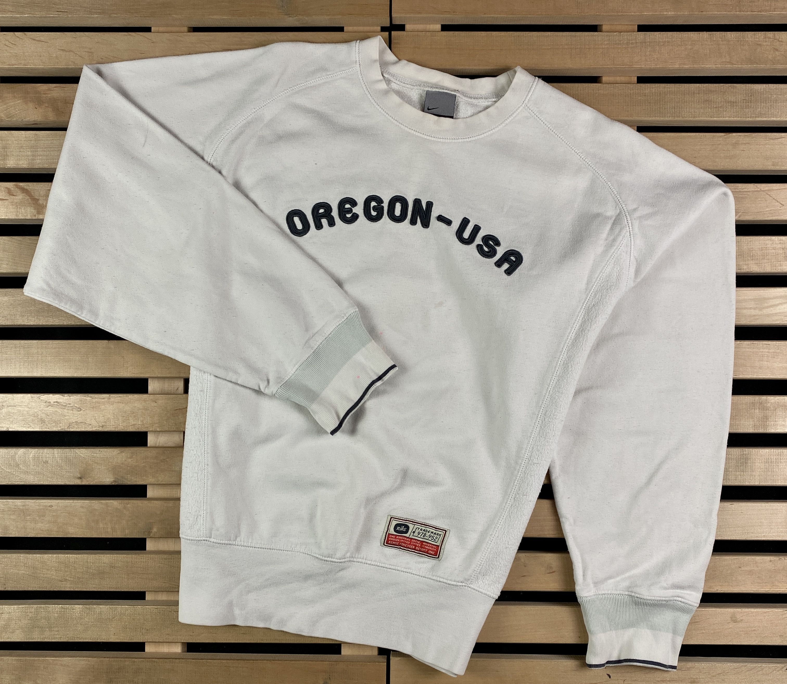 Nike × Vintage Mens Sweatshirt Nike Oregon USA Vintage Size S Big Logo Size US S / EU 44-46 / 1 - 1 Thumbnail