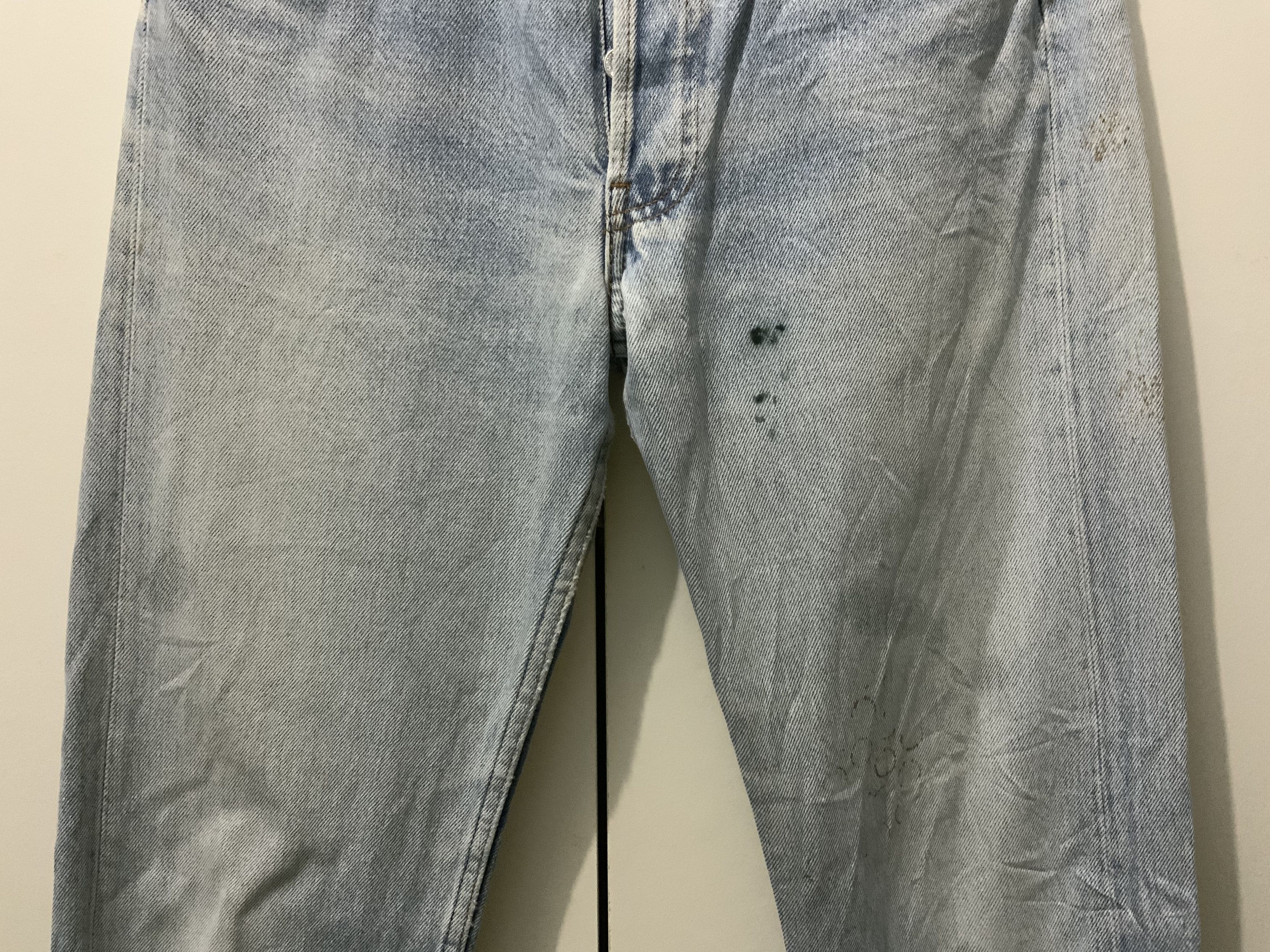 Levi's Vintage Clothing Thrashed Levi’s 552 Made in USA Denim Light Wash Jeans Size US 31 - 4 Thumbnail